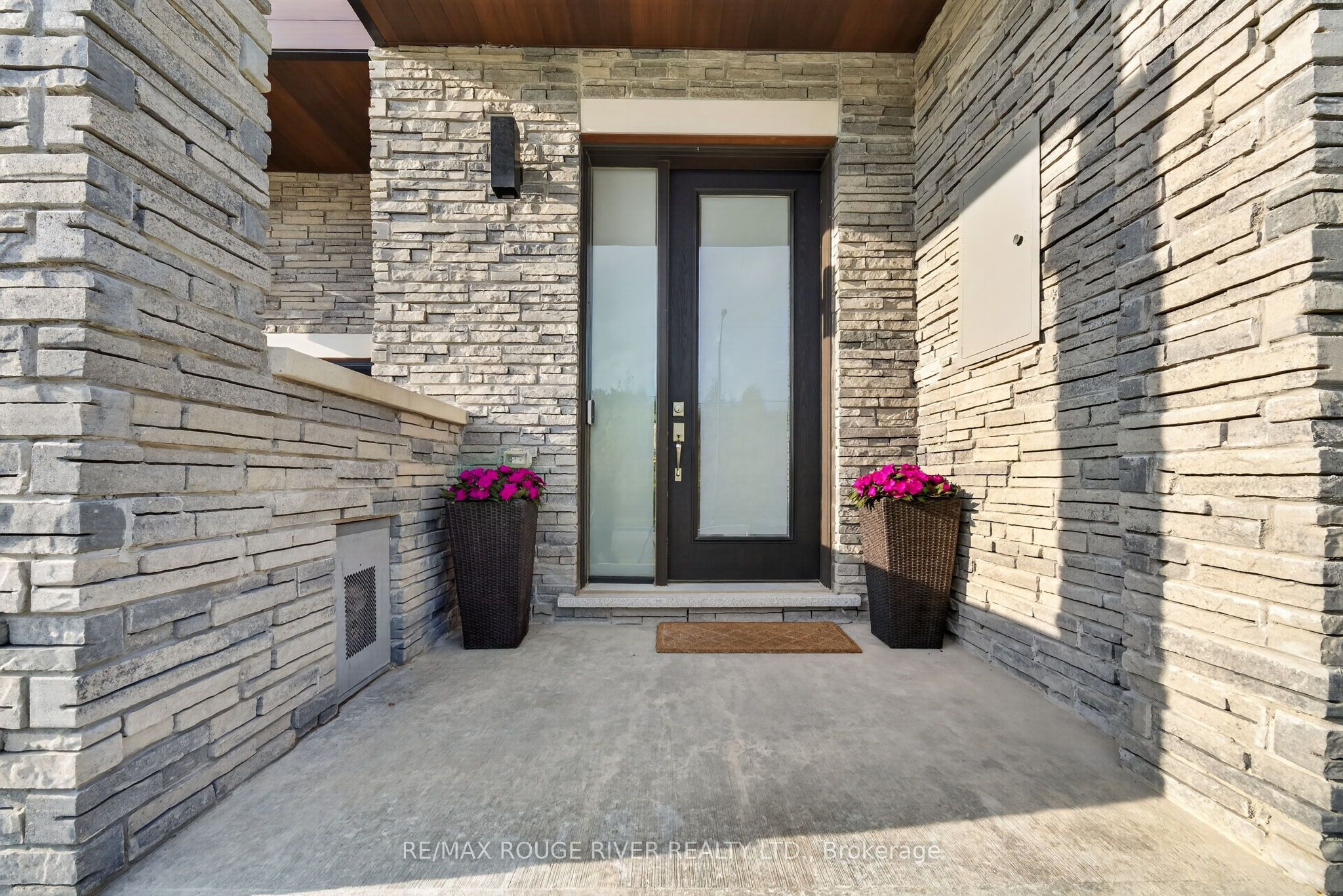 164 Ogston Crescent, Whitby, ON L1P 0H3 photo 3