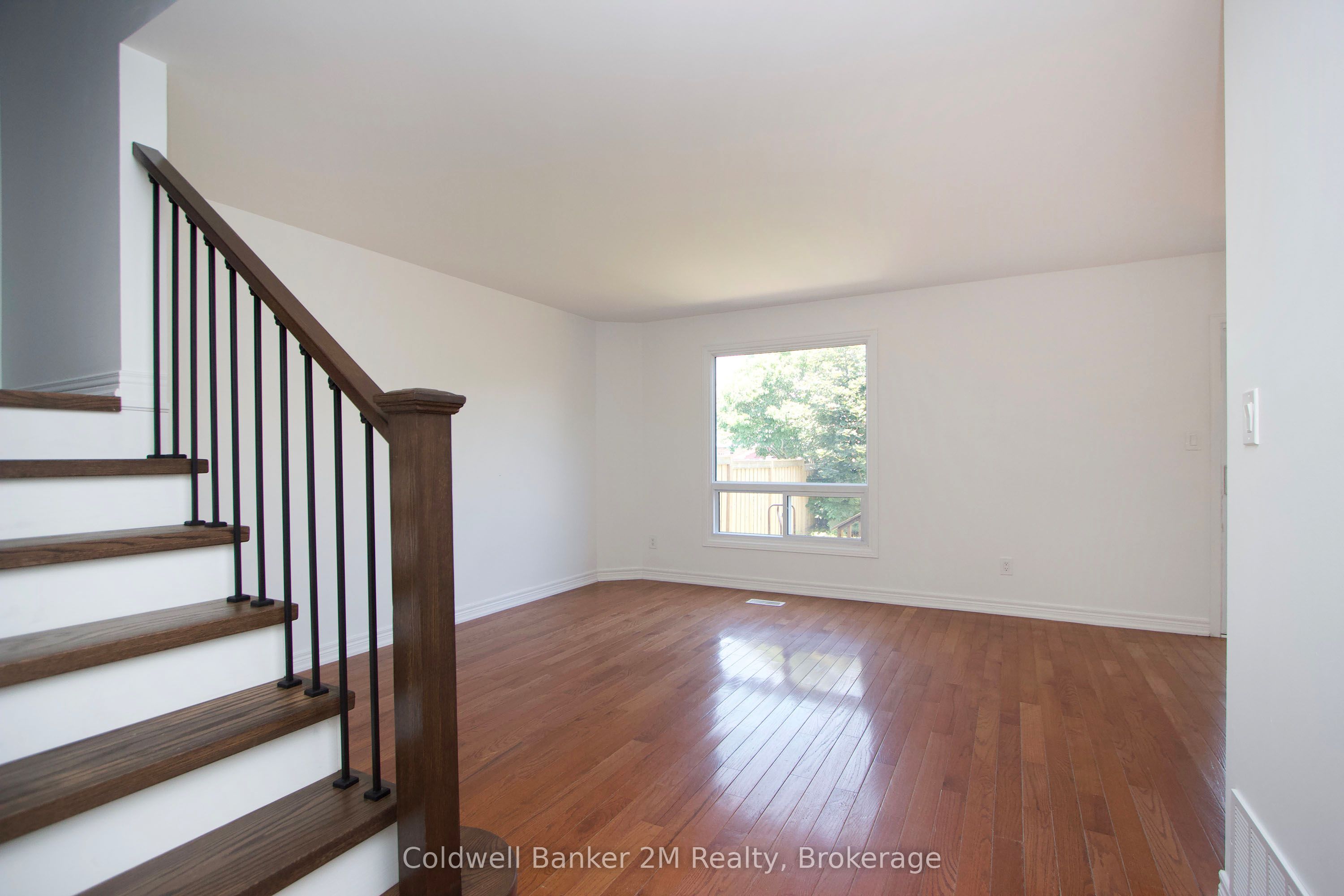 22 Fieldcrest Avenue, Clarington, ON L1E 2X3 photo 4