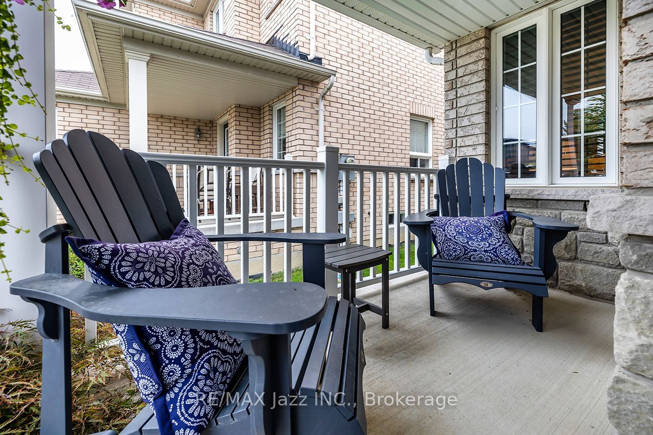 458 Longworth Avenue, Clarington, ON L1C 0E1 photo 4