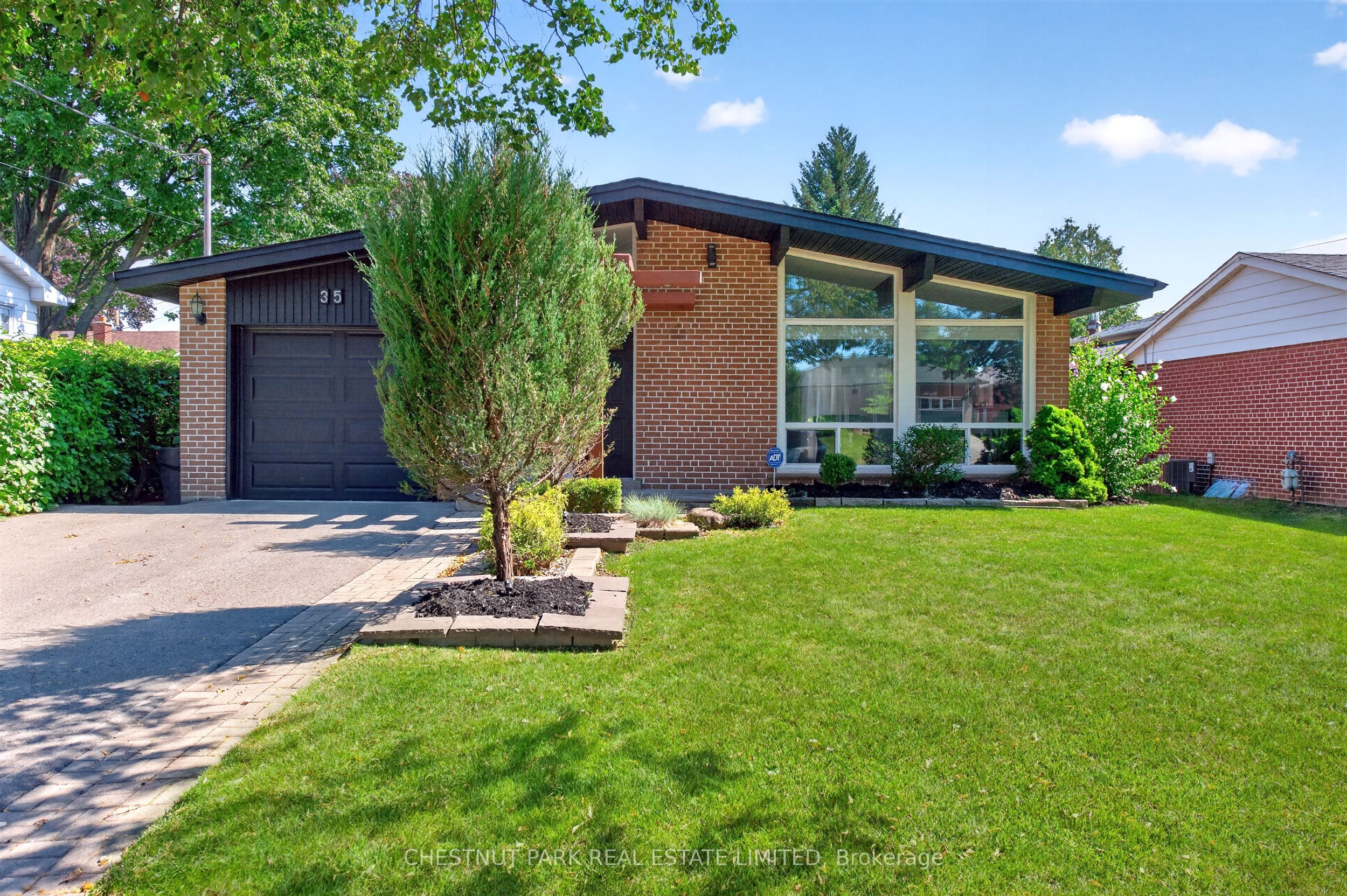 35 Birchard Street, Toronto, ON M1T 1Z3