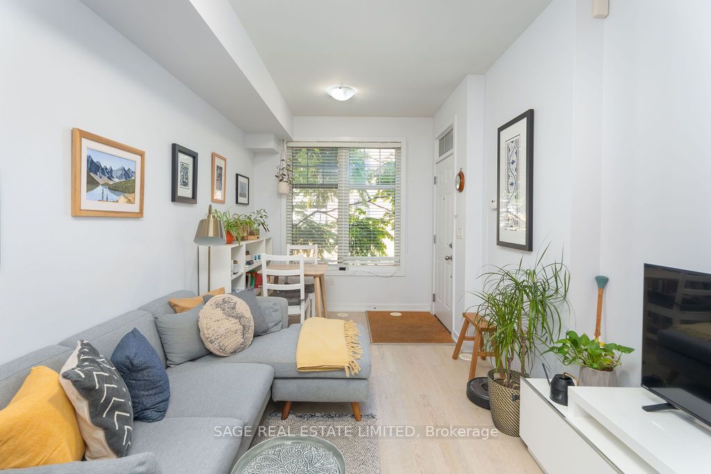 150 Broadview Avenue Th3, Toronto, ON M4M 0A9 photo 4
