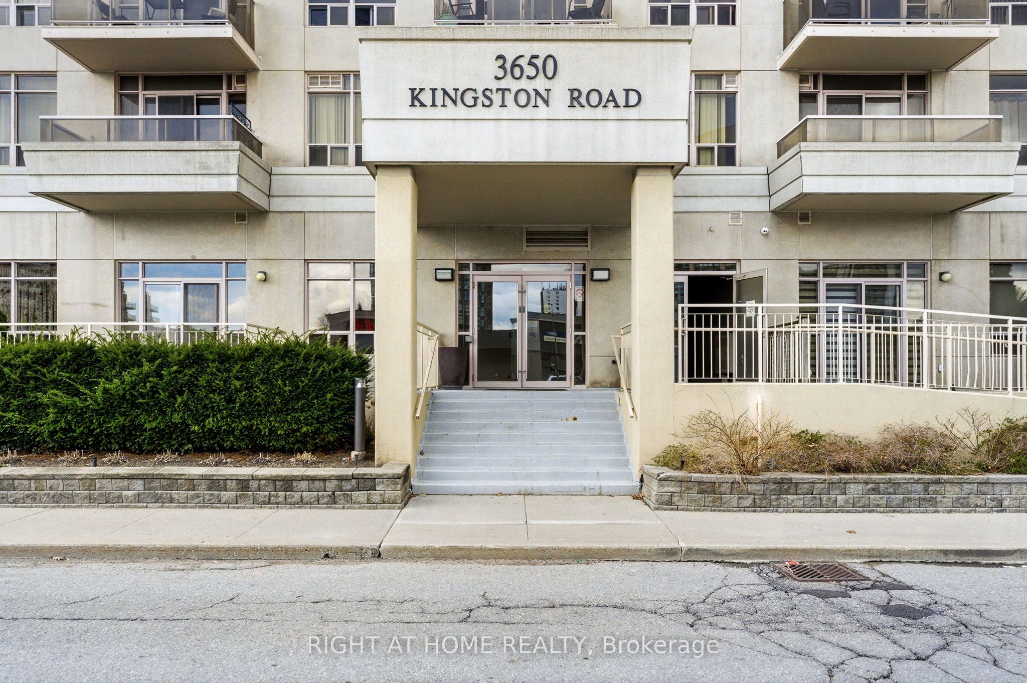 3650 Kingston Road PH01, Toronto, ON M1M 3X9 photo 3