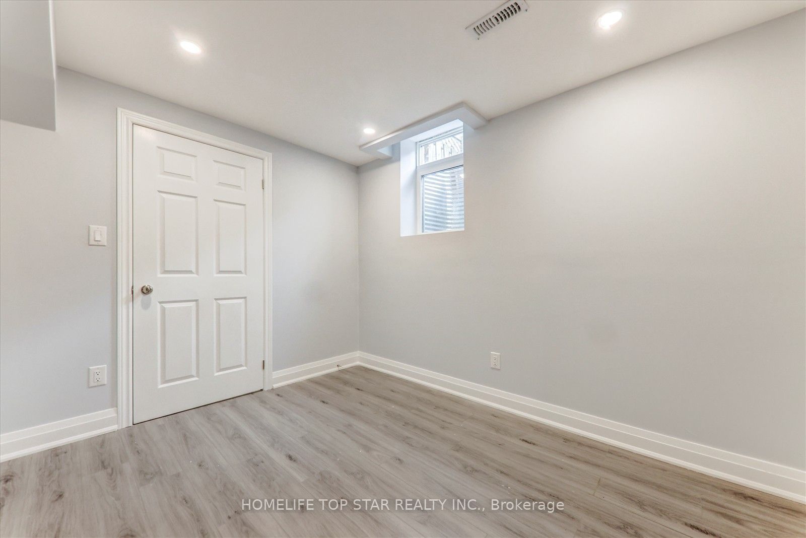 28 Willowbrook Drive, Whitby, ON L1R 1S7 photo 5