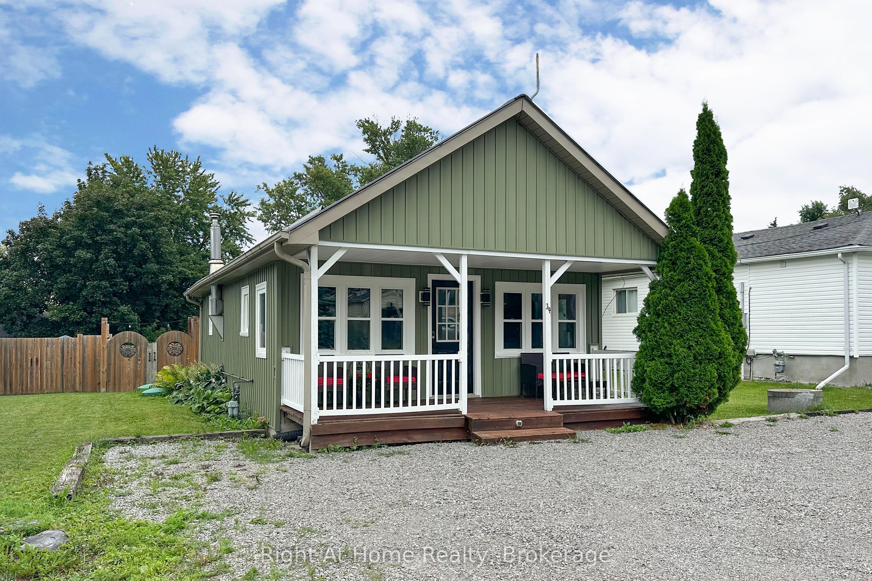 39 Lakeview Avenue, Scugog, ON L0B 1E0 photo 2