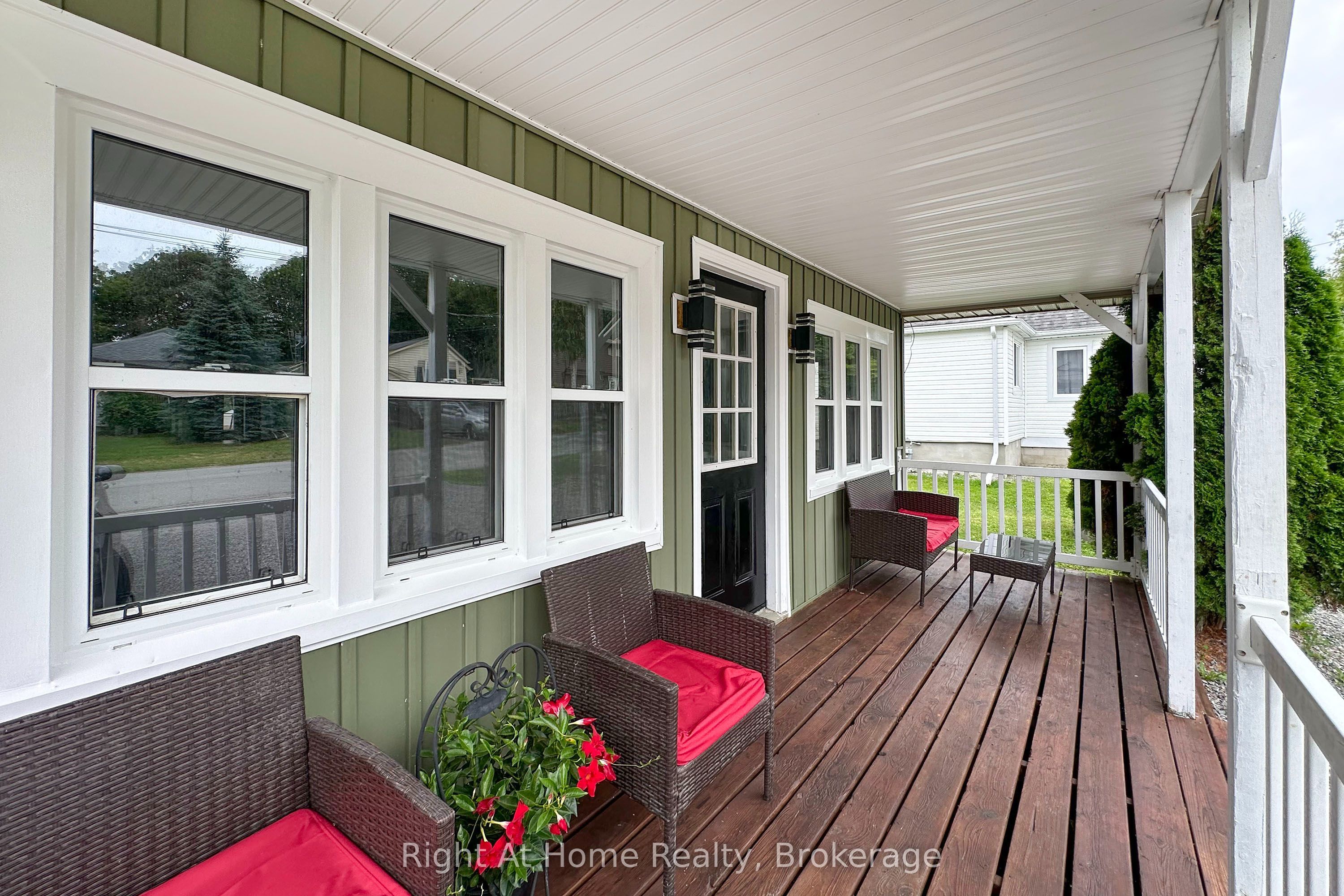 39 Lakeview Avenue, Scugog, ON L0B 1E0 photo 3