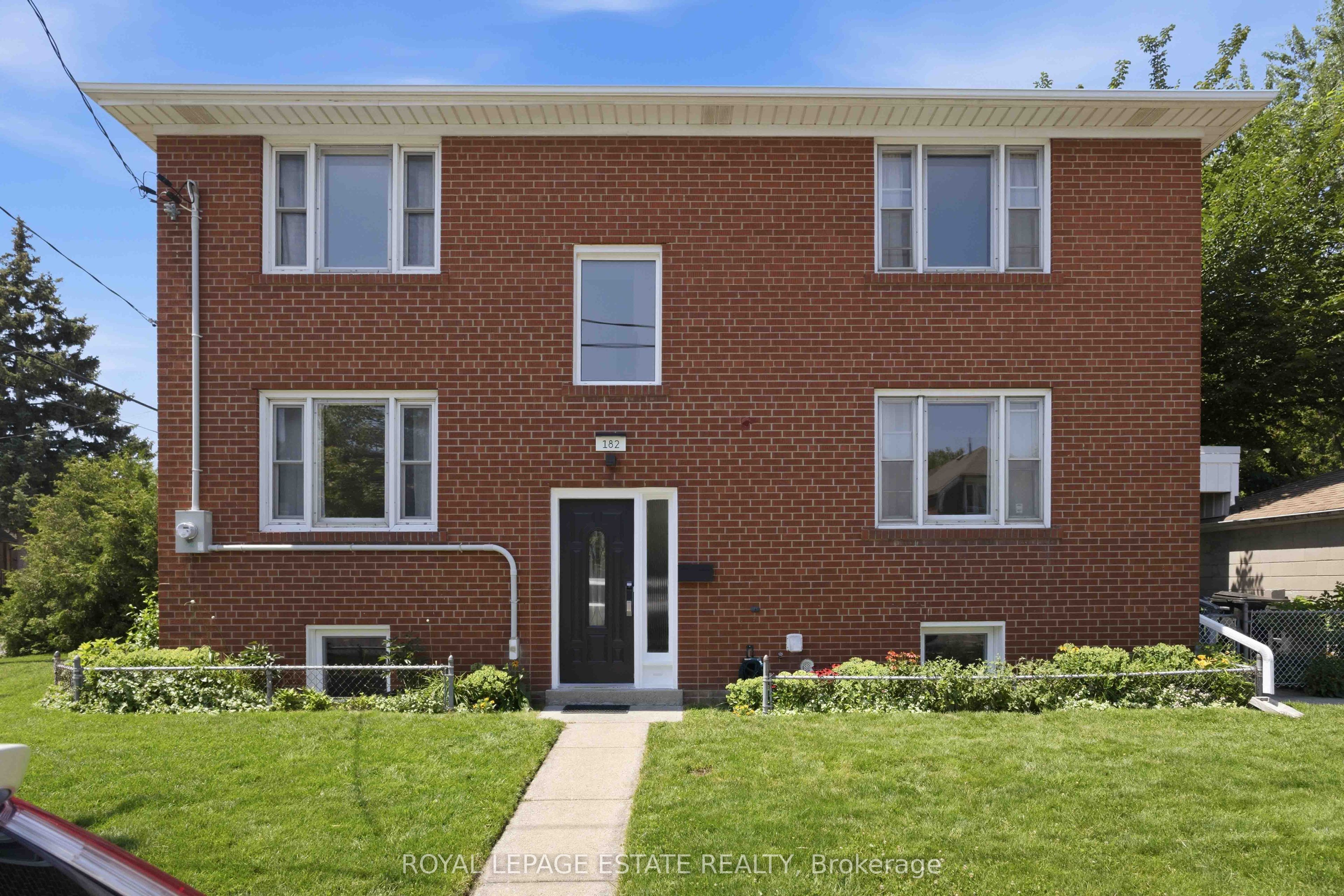 182 Coleman Avenue, Toronto, ON M4C 1R4 photo 3