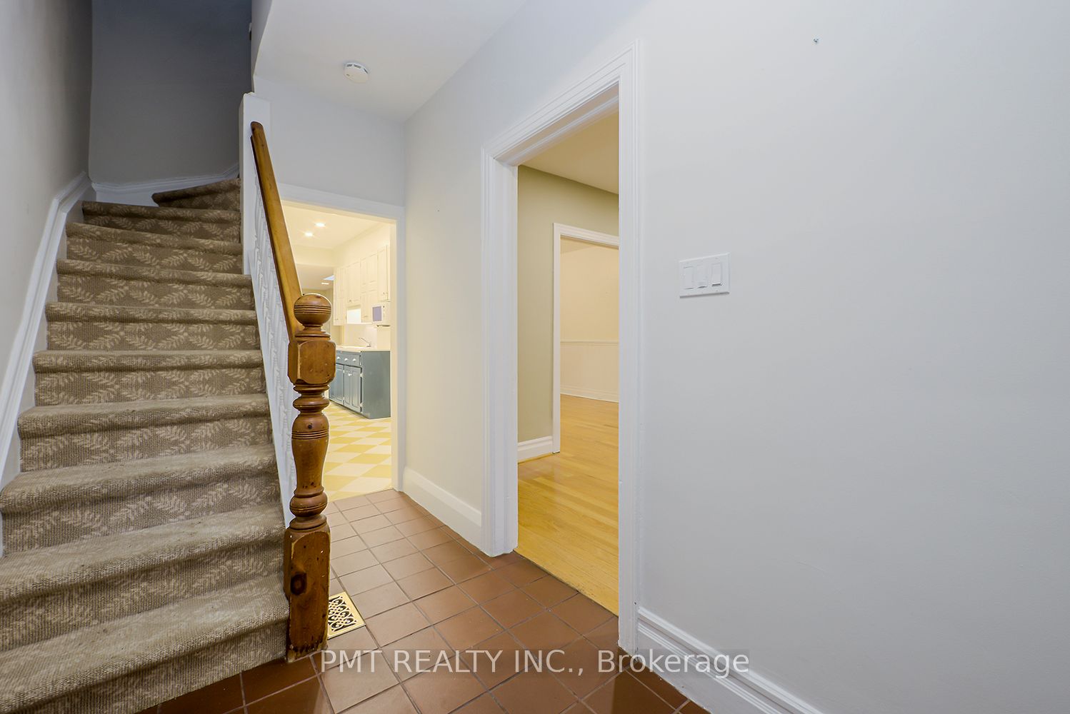 47 Herbert Avenue, Toronto, ON M4L 3P8 photo 2