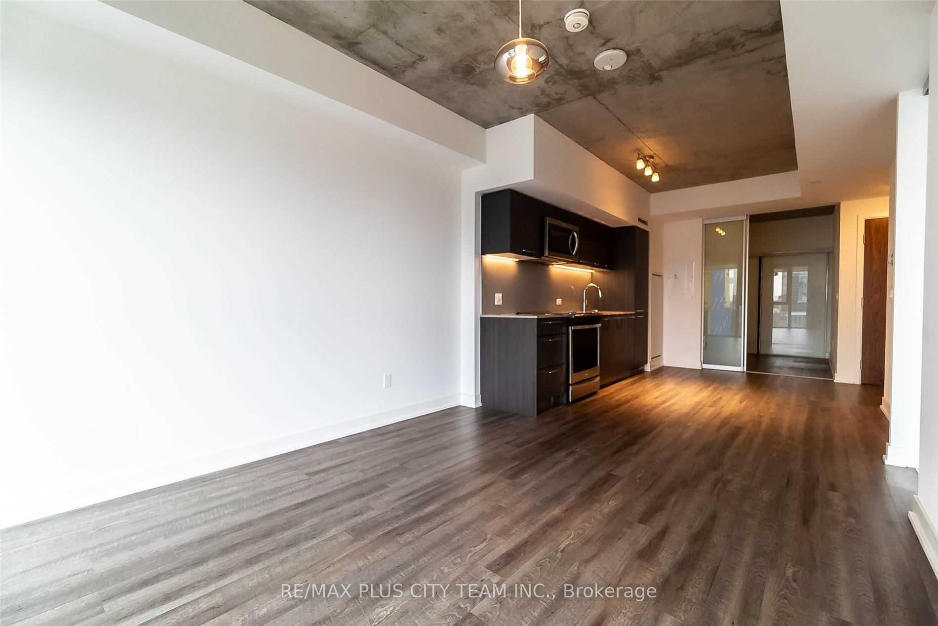 15 Baseball Place 305, Toronto, ON M4M 0E7 photo 5