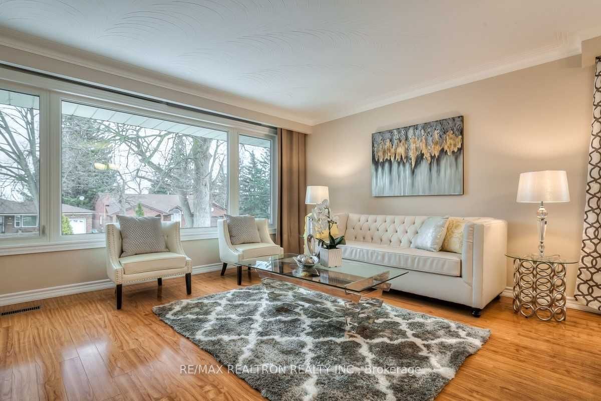 101 Dunelm Street, Toronto, ON M1J 3G3 photo 3