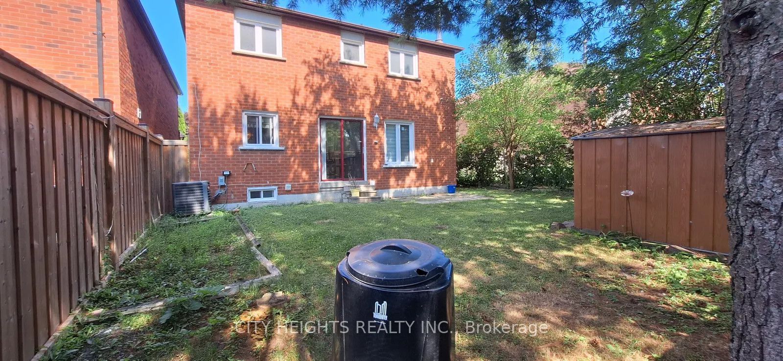 120 Littles Road, Toronto, ON M1B 5G7 photo 2