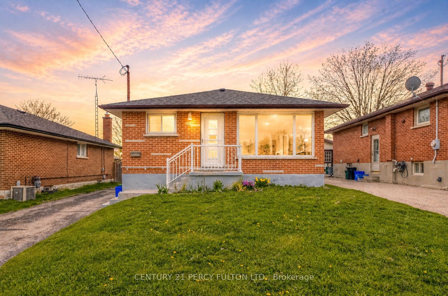 381 Conant Street, Oshawa, ON L1H 3S8 photo 3