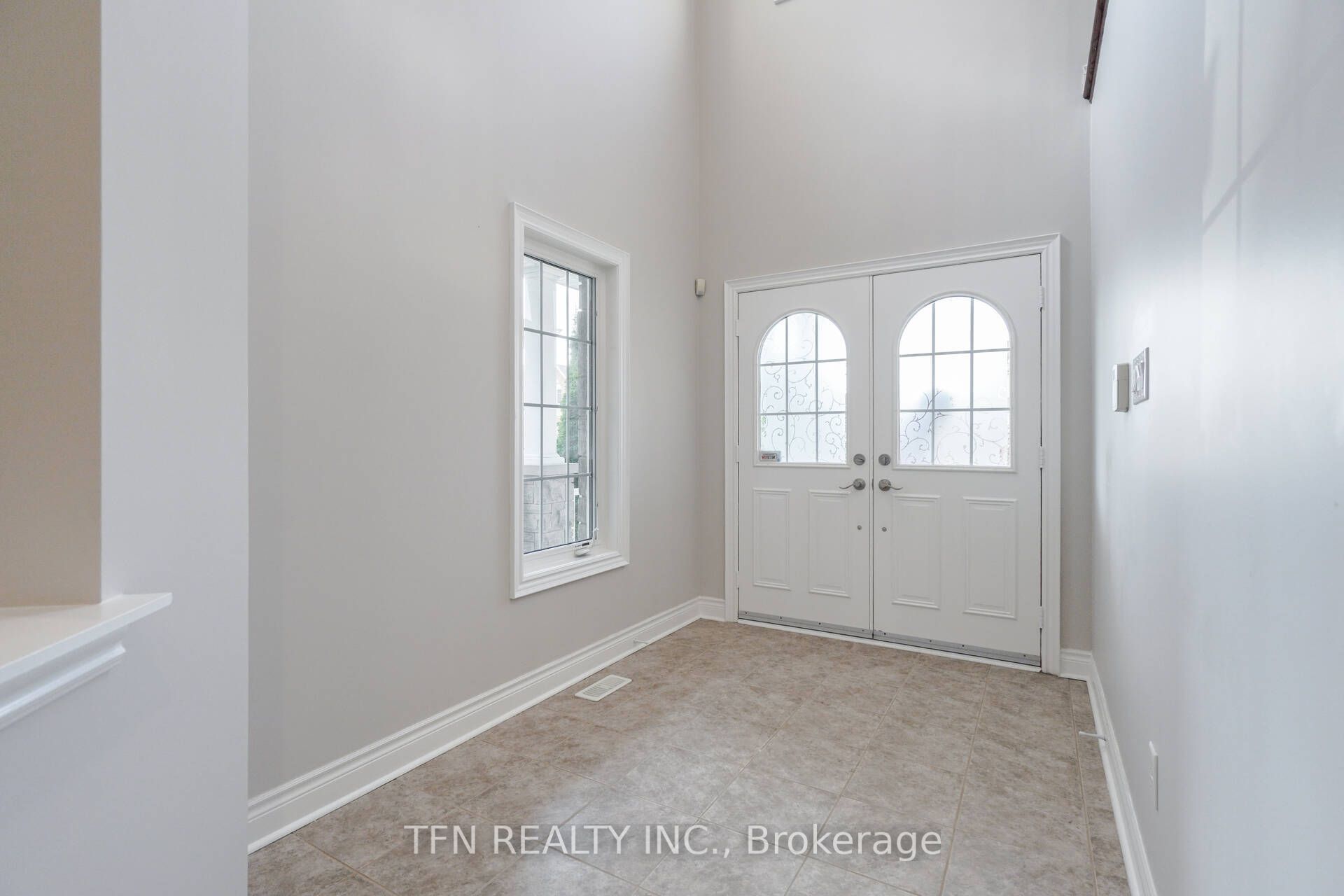 1648 Pennel Drive Upper, Oshawa, ON L1K 0K1 photo 5