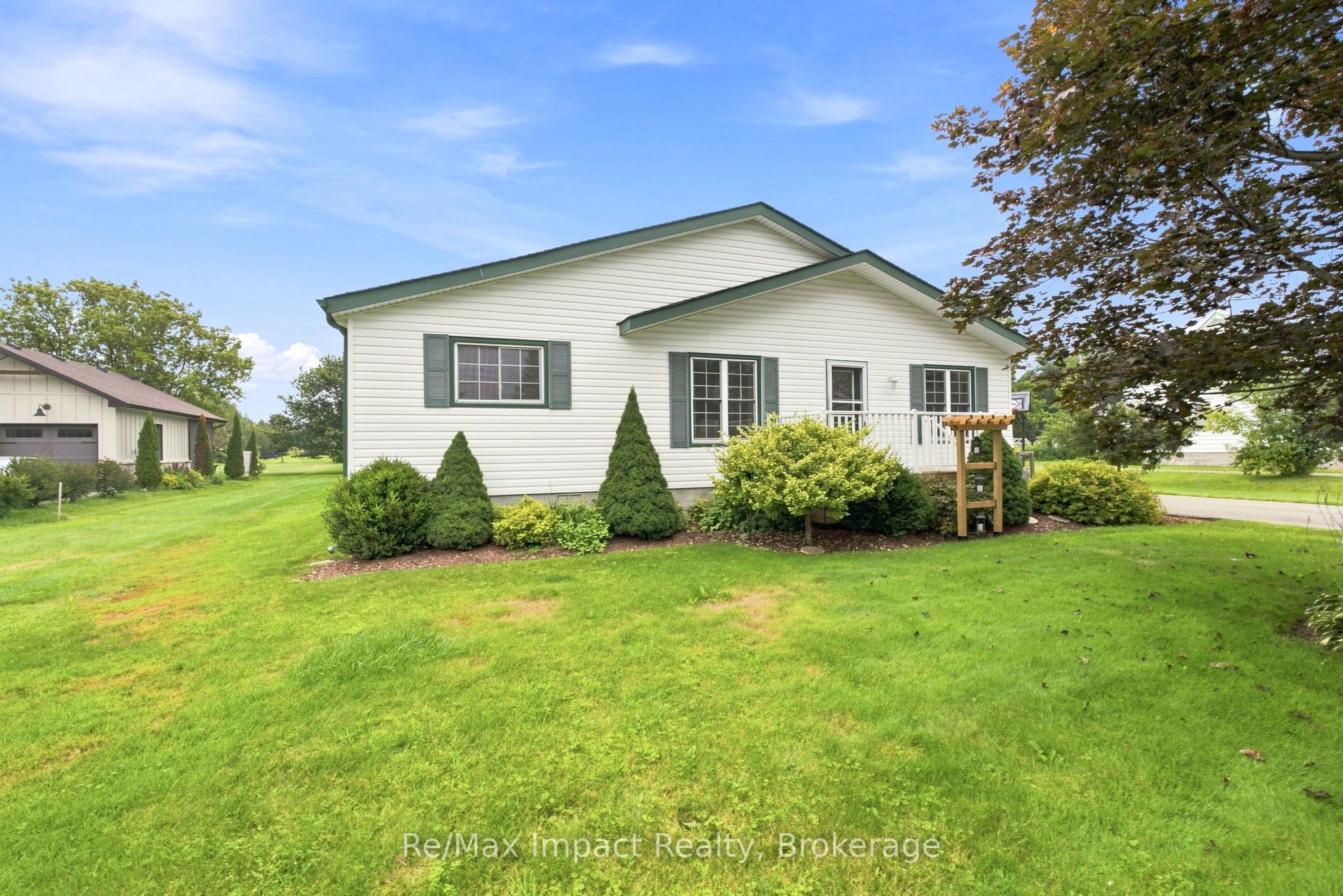 2347 Hancock Road, Clarington, ON L1E 2M3 photo 2