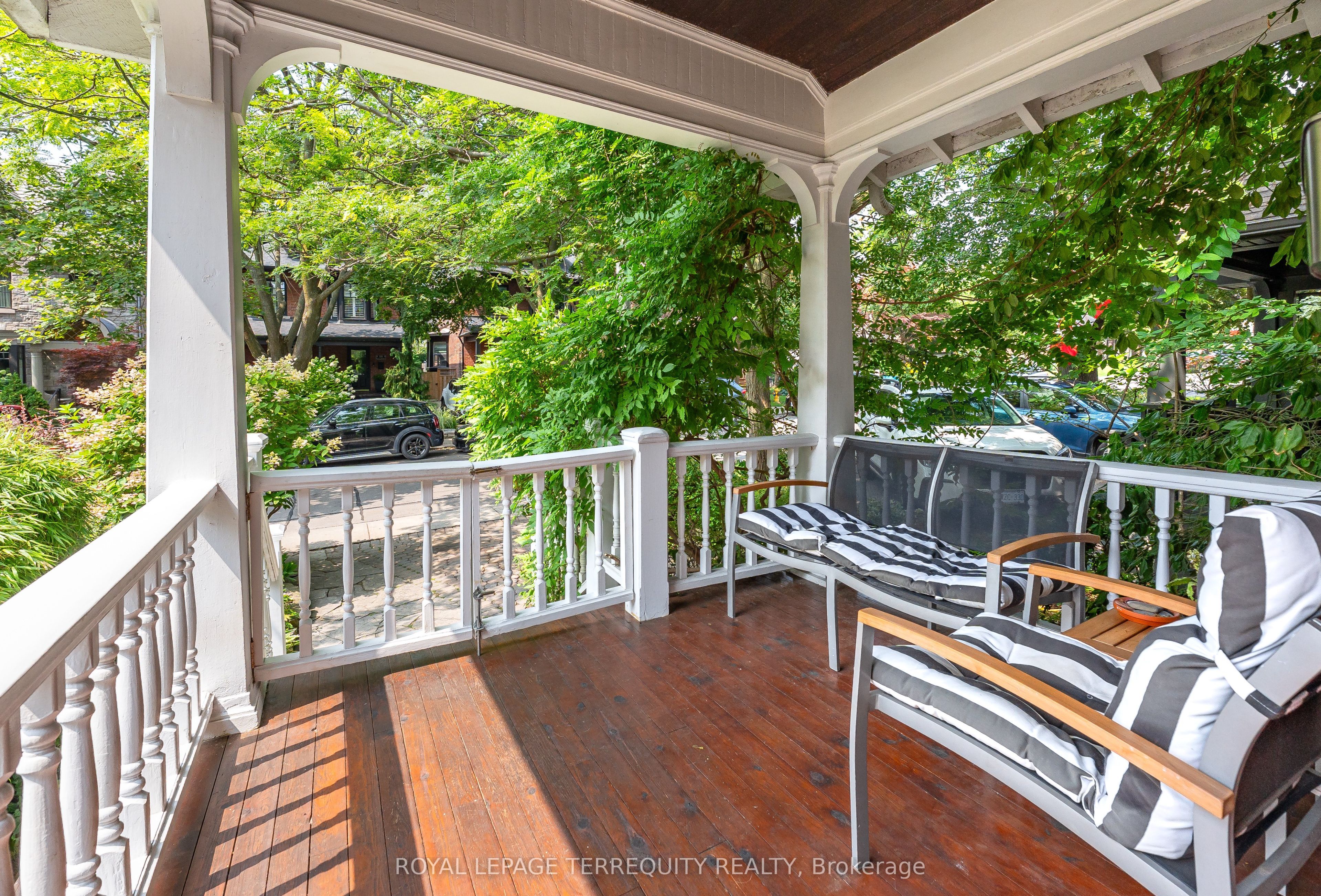 89 Leuty Avenue, Toronto, ON M4E 2R2 photo 5