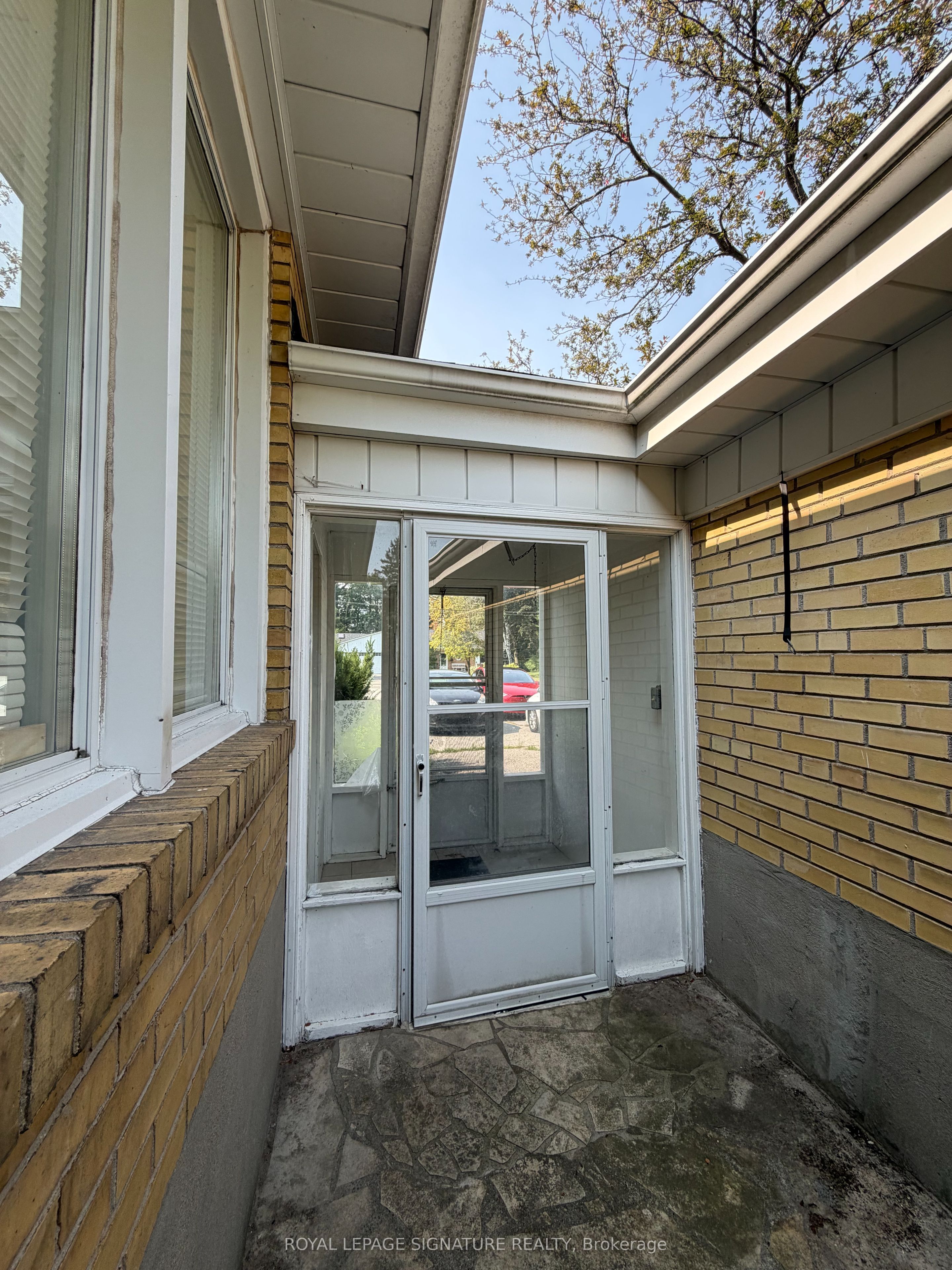 524 Rouge Hills Drive 2, Toronto, ON M1C 2Z8