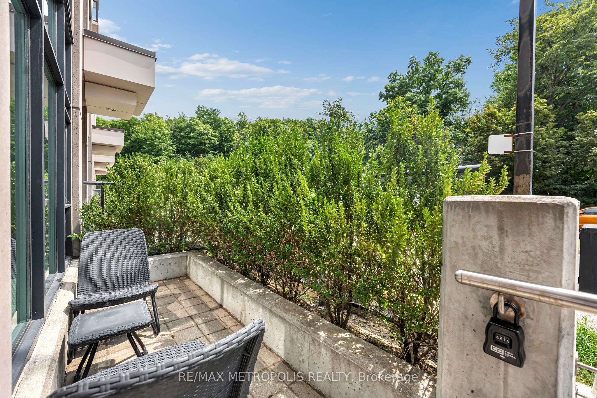 180 Borough Drive, Toronto, ON M1P 0B5 photo 4