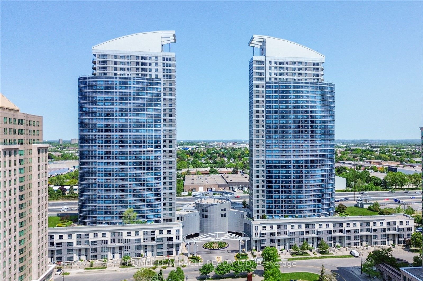 38 Lee Centre Drive 712, Toronto, ON M1H 3J7 photo 3