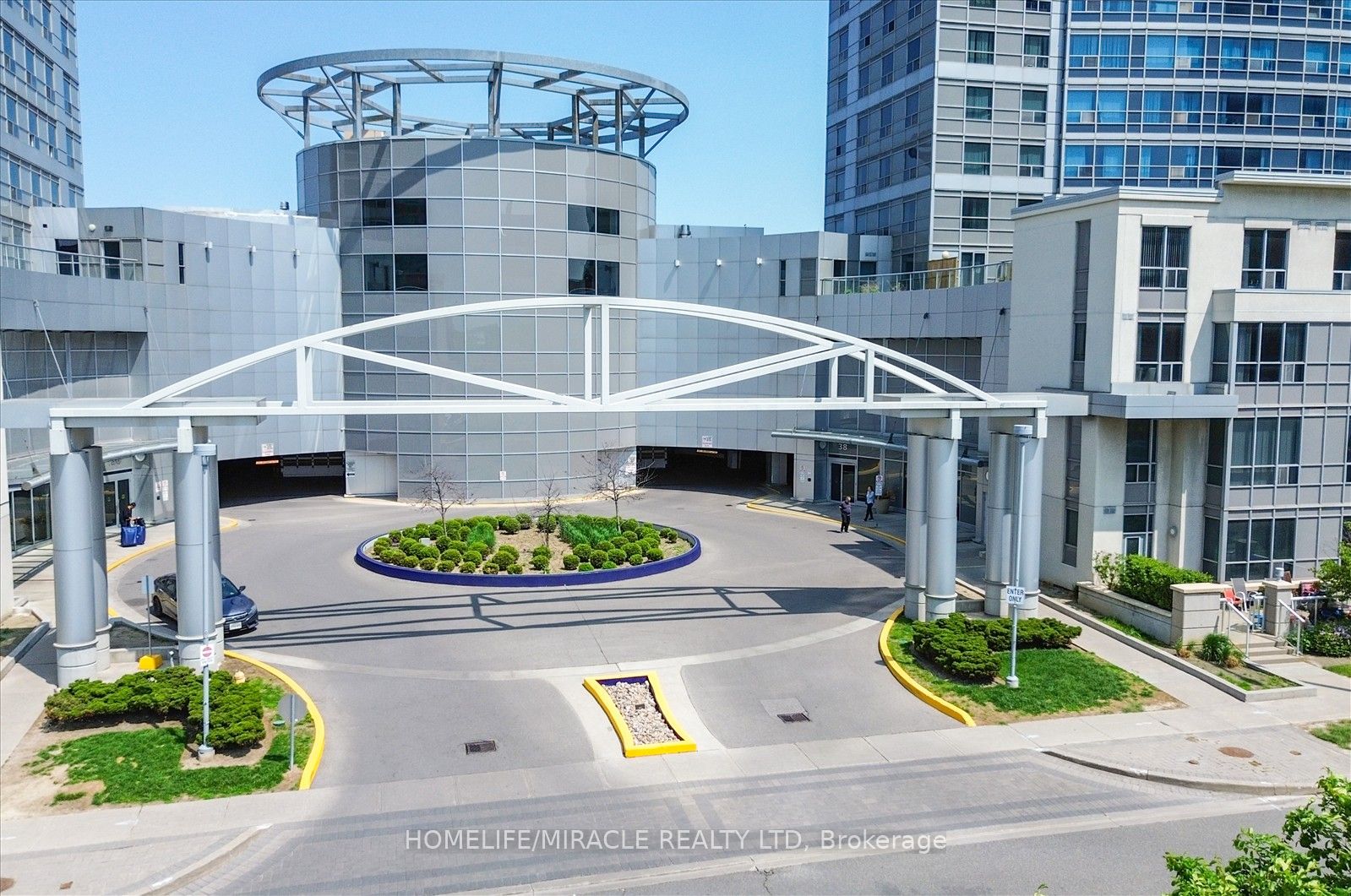 38 Lee Centre Drive 712, Toronto, ON M1H 3J7 photo 4