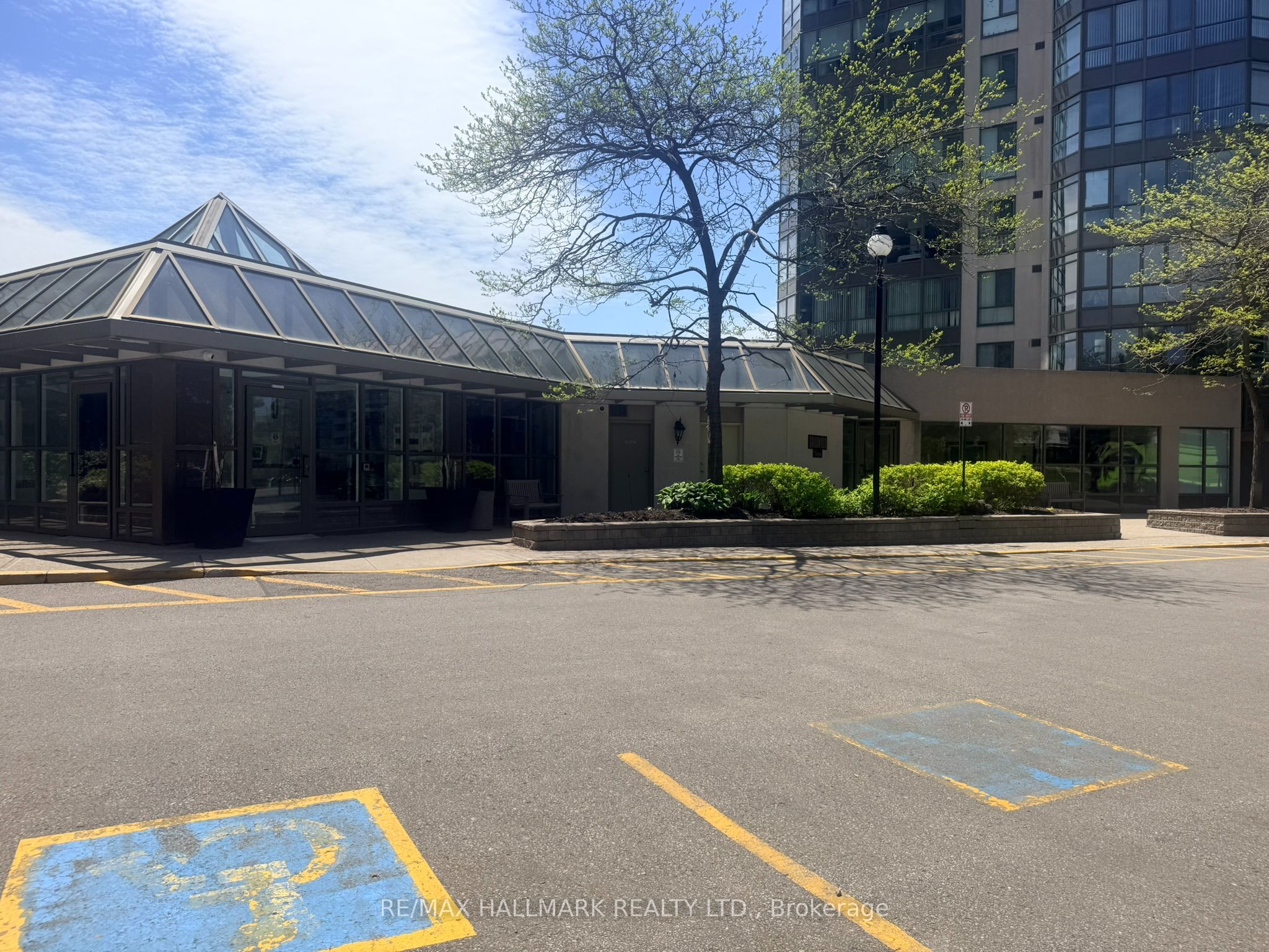 3231 Eglinton Avenue E 1105, Toronto, ON M1J 3N5 photo 2