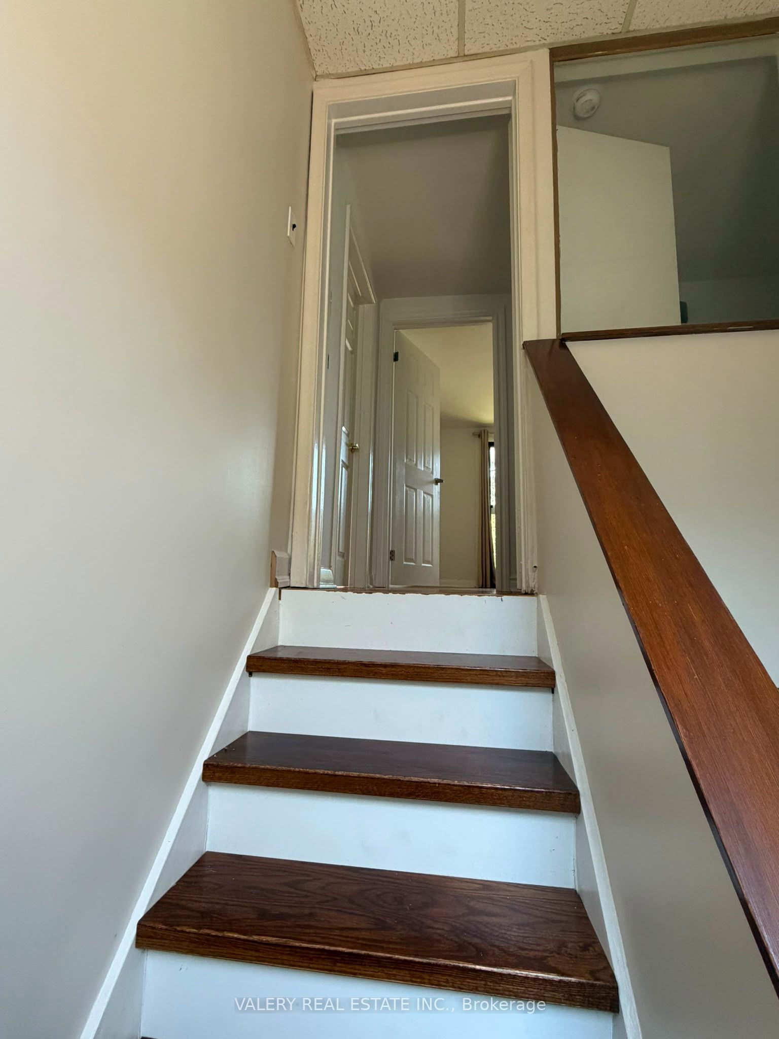 425 Livingston Road N, Toronto, ON M1E 1M5 photo 5