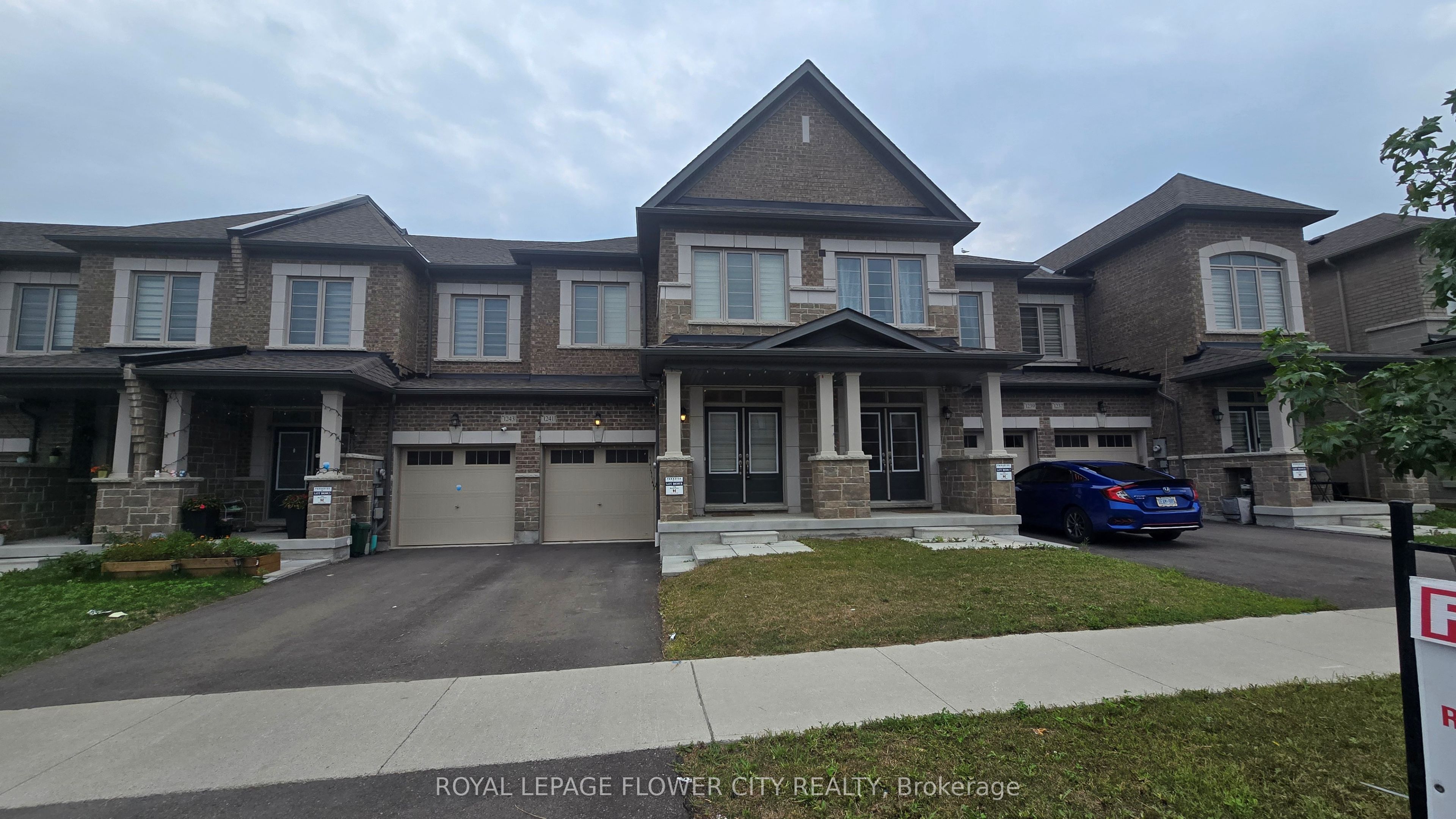 1241 Rexton Drive, Oshawa, ON L1L 0T3