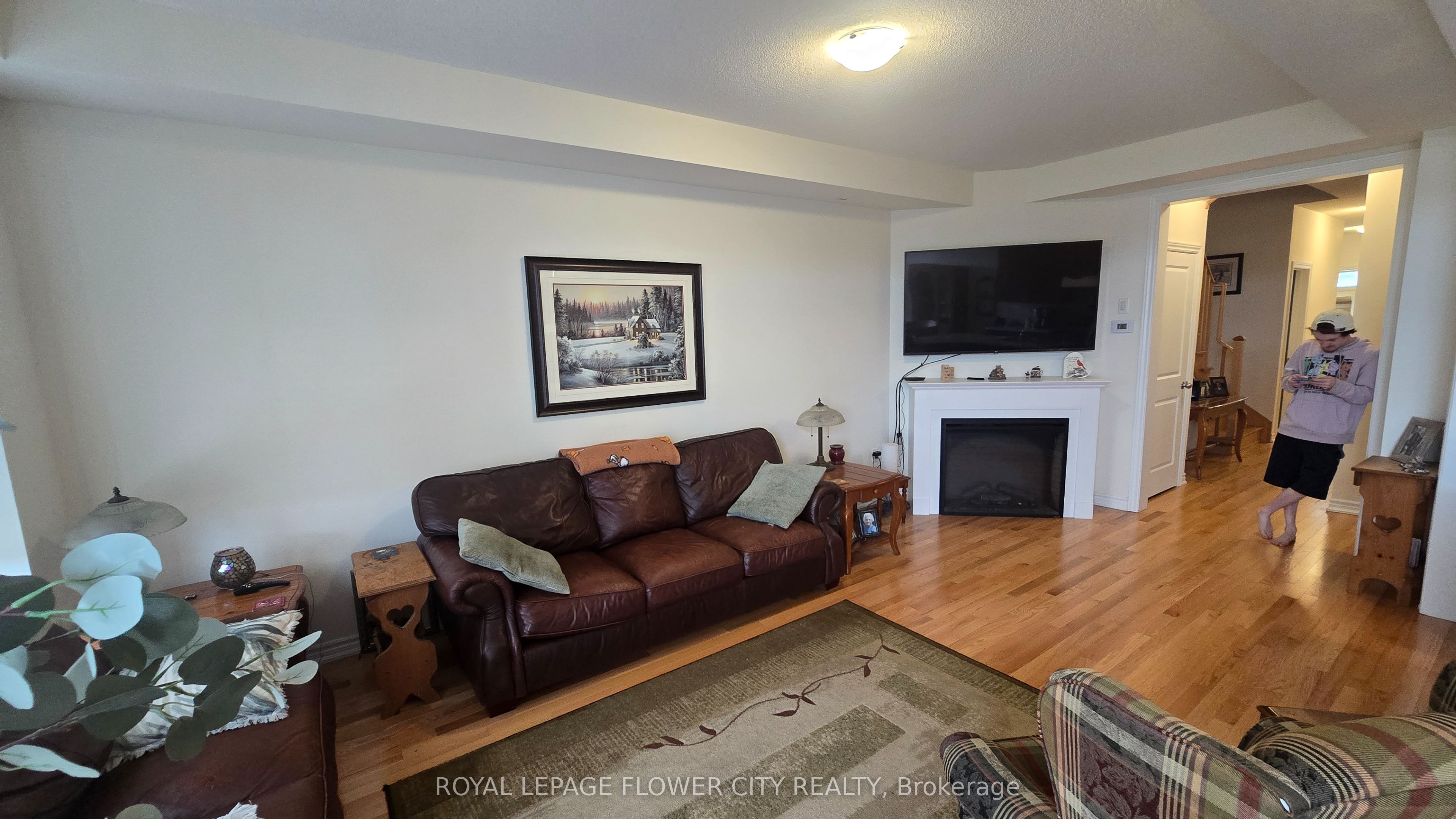 1241 Rexton Drive, Oshawa, ON L1L 0T3 photo 5