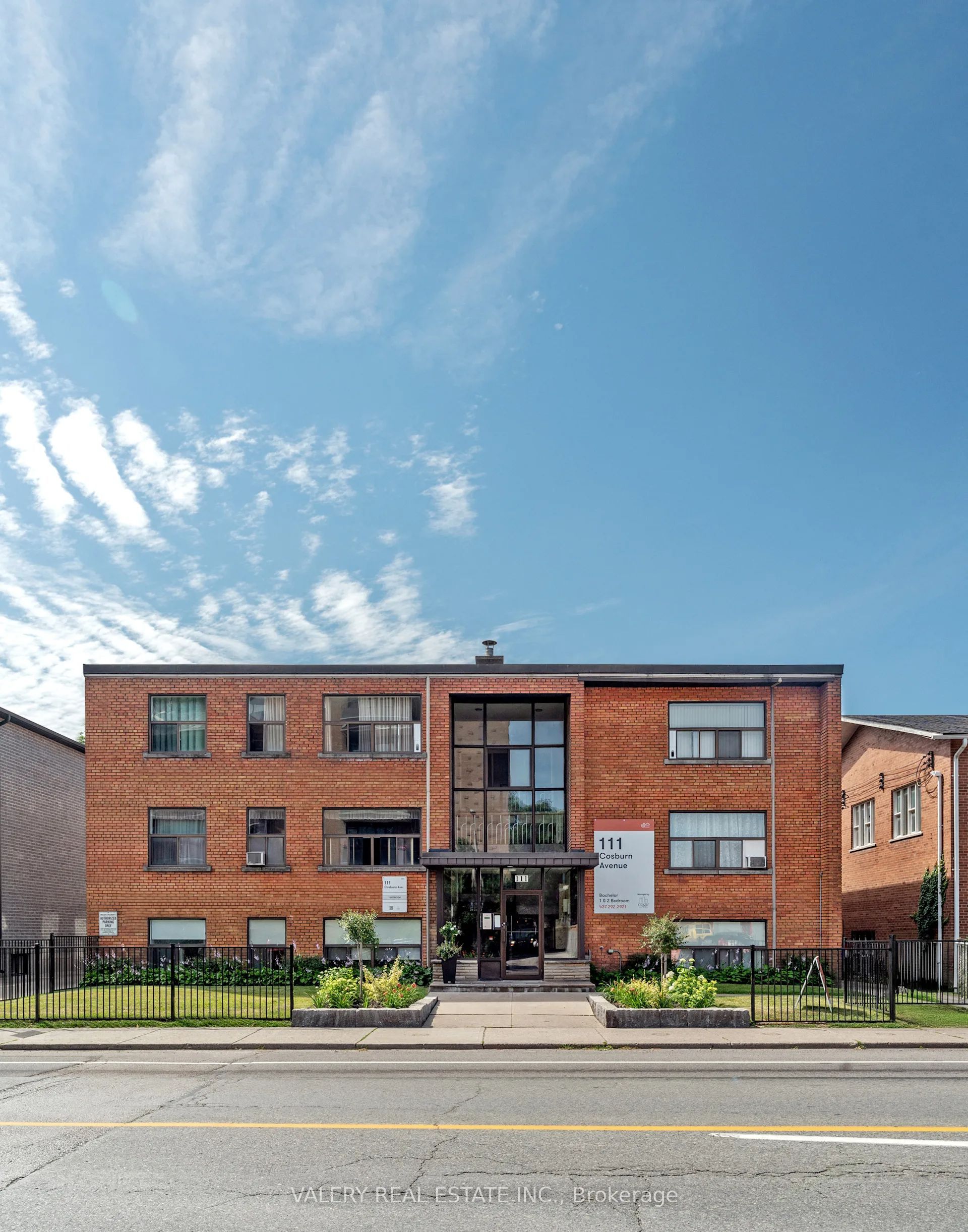 111 Cosburn Avenue 108, Toronto, ON M4J 2L1