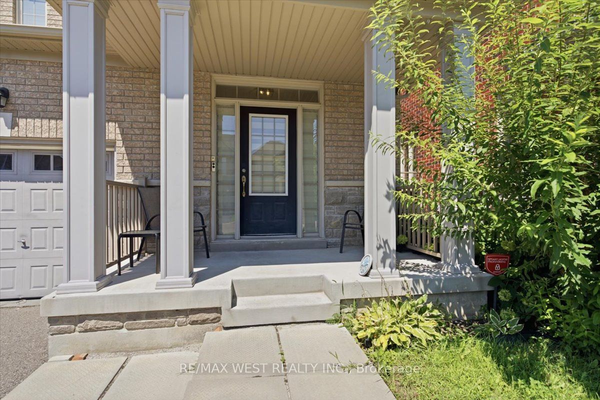 29 Stockell Crescent, Ajax, ON L1T 0M4 photo 4