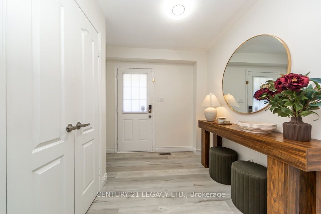 44 Tincomb Crescent, Whitby, ON L1R 2Y6 photo 4