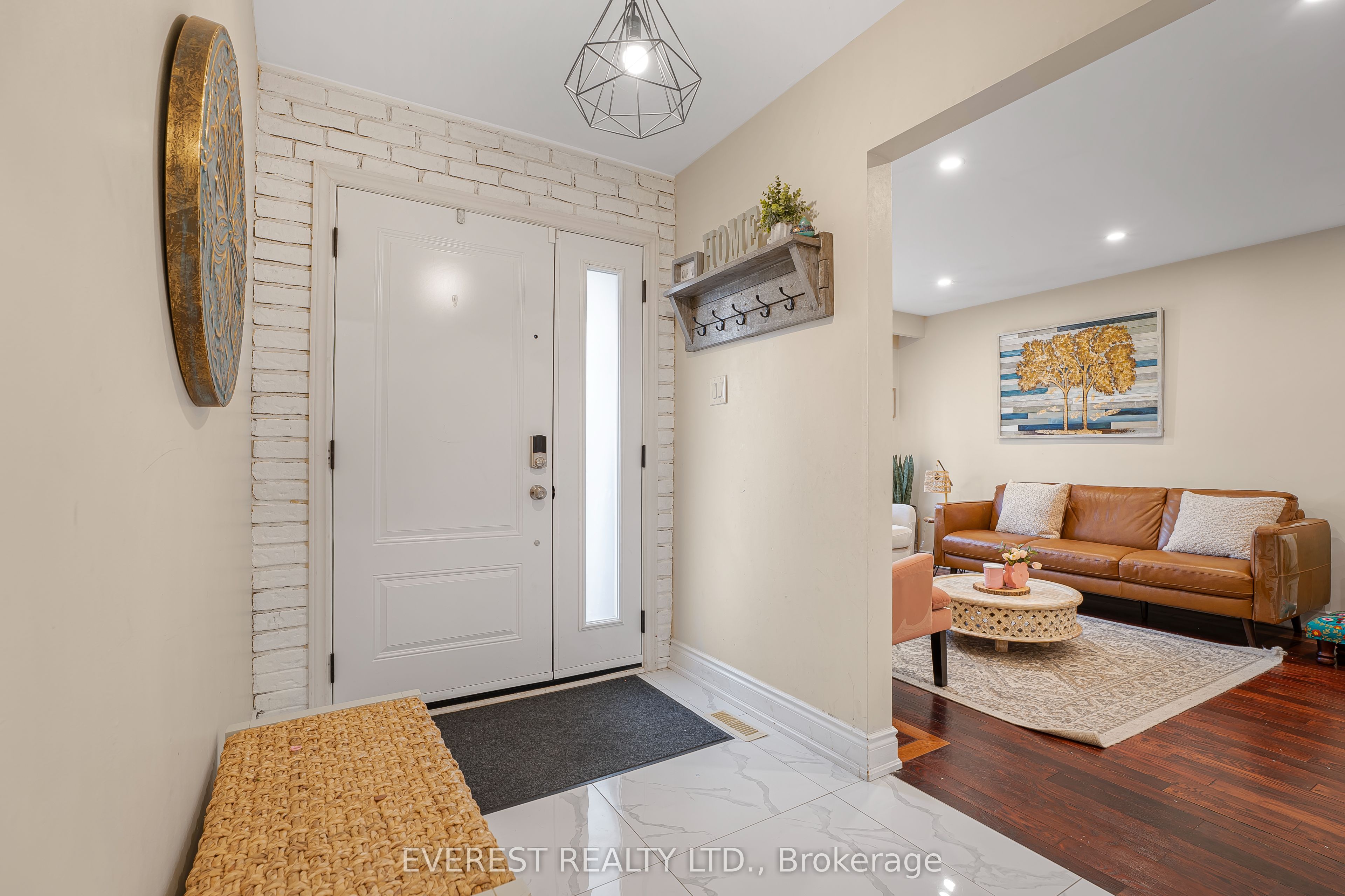228 Michael Boulevard, Whitby, ON L1N 6E6 photo 4