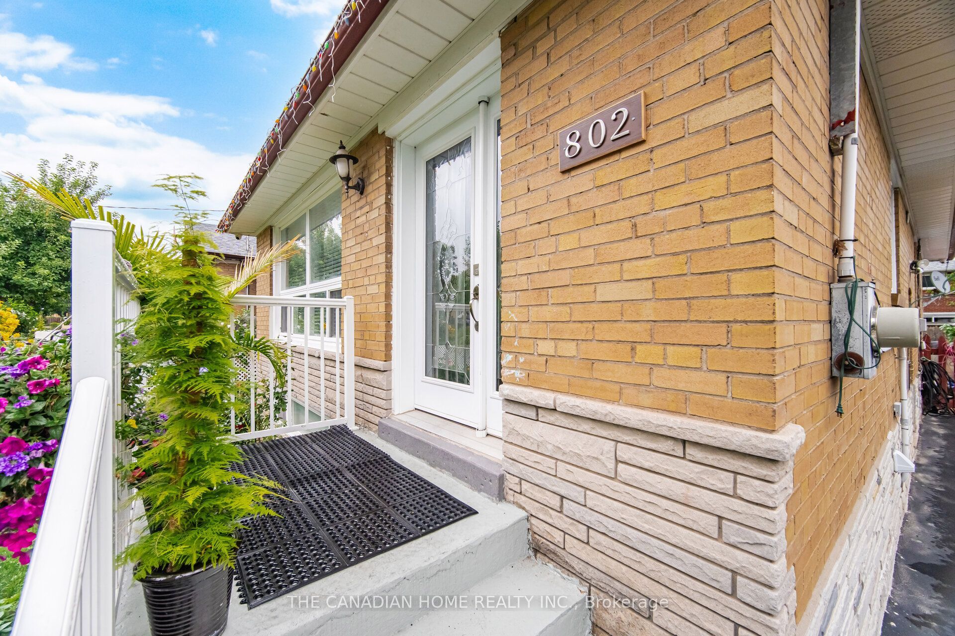 802 Brimorton Drive, Toronto, ON M1G 2S9 photo 2