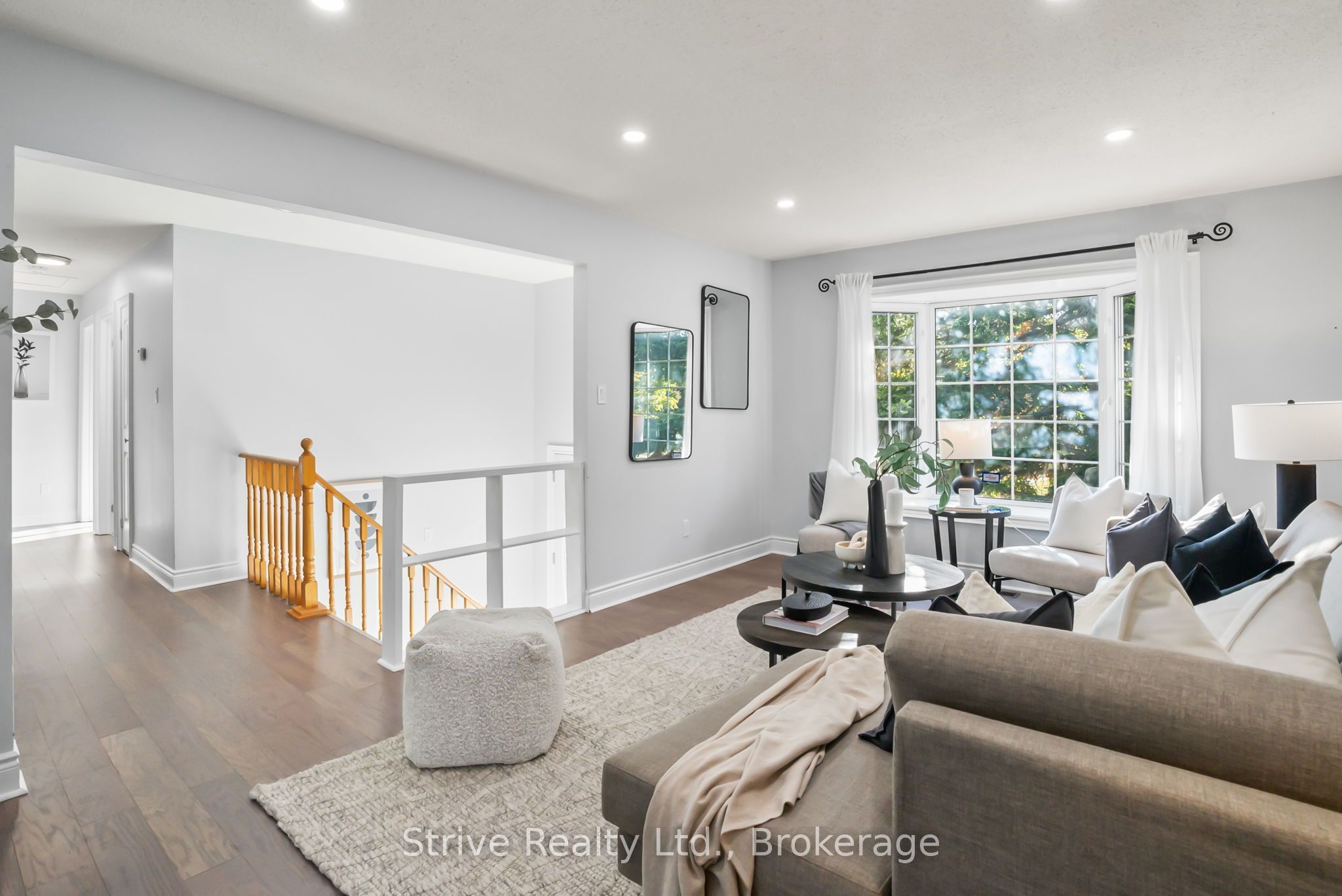 23 Cherry Blossom Crescent Upper, Clarington, ON L1E 1G9 photo 4