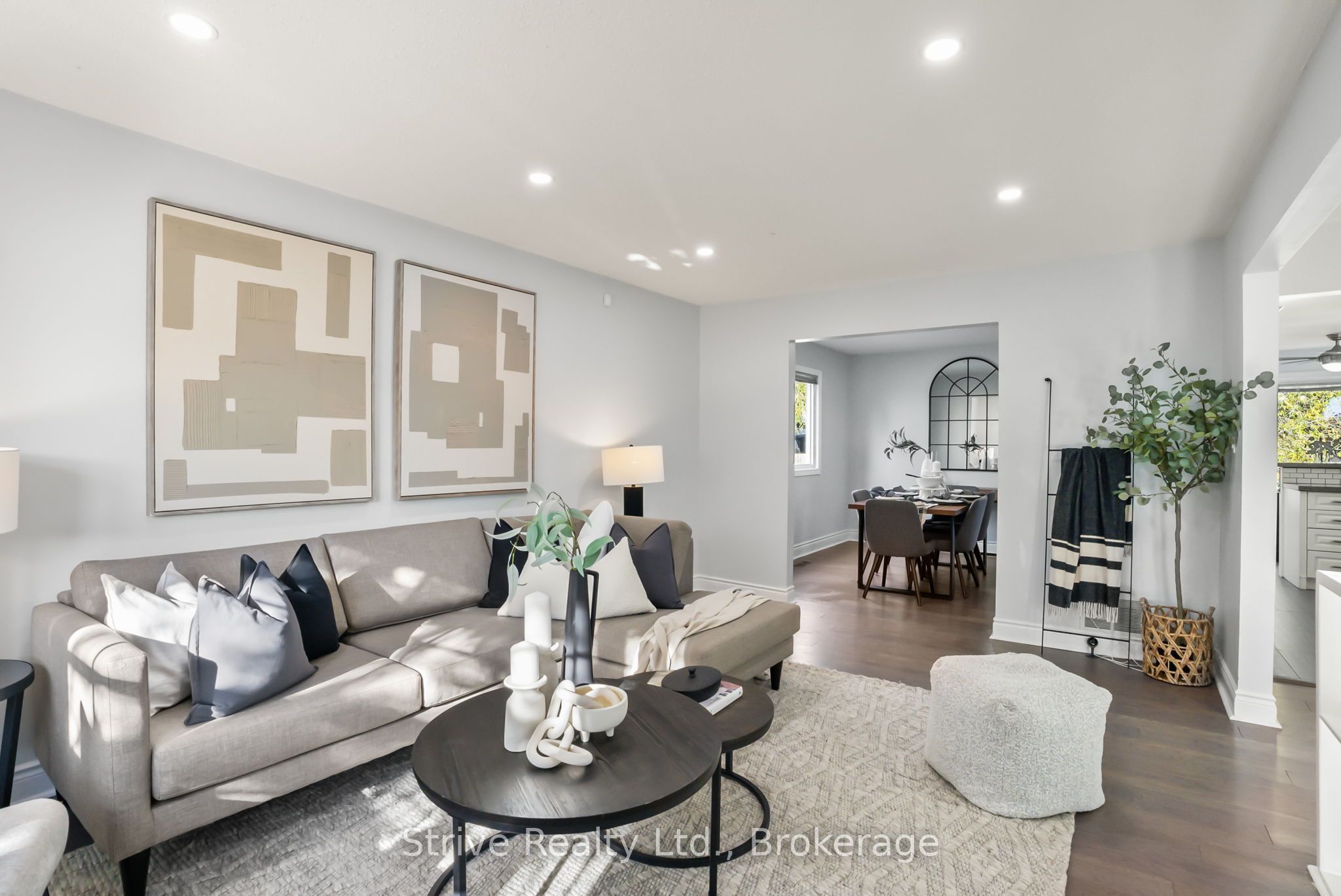 23 Cherry Blossom Crescent Upper, Clarington, ON L1E 1G9 photo 5