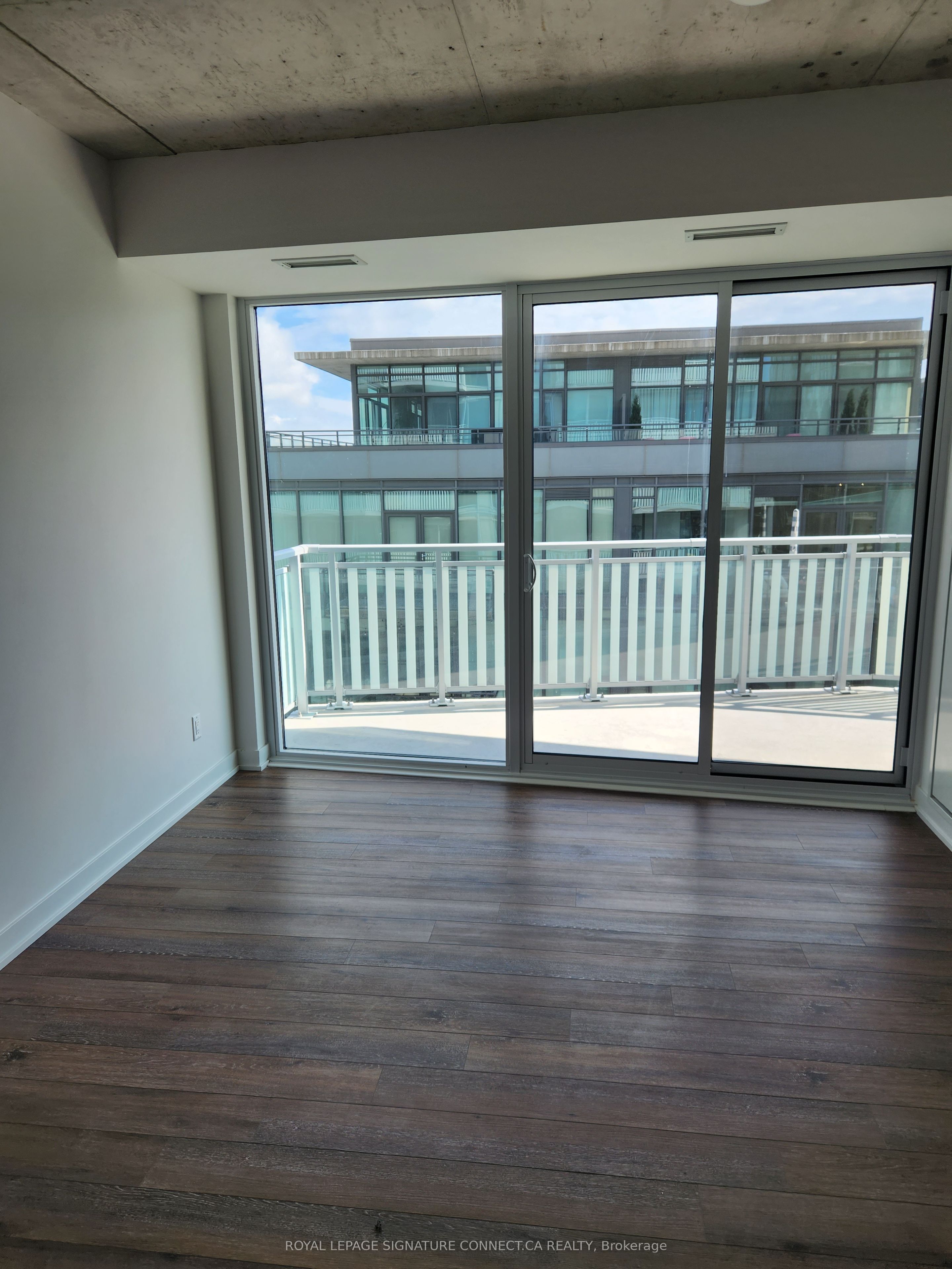 45 Baseball Place 710, Toronto, ON M4M 0H1 photo 4