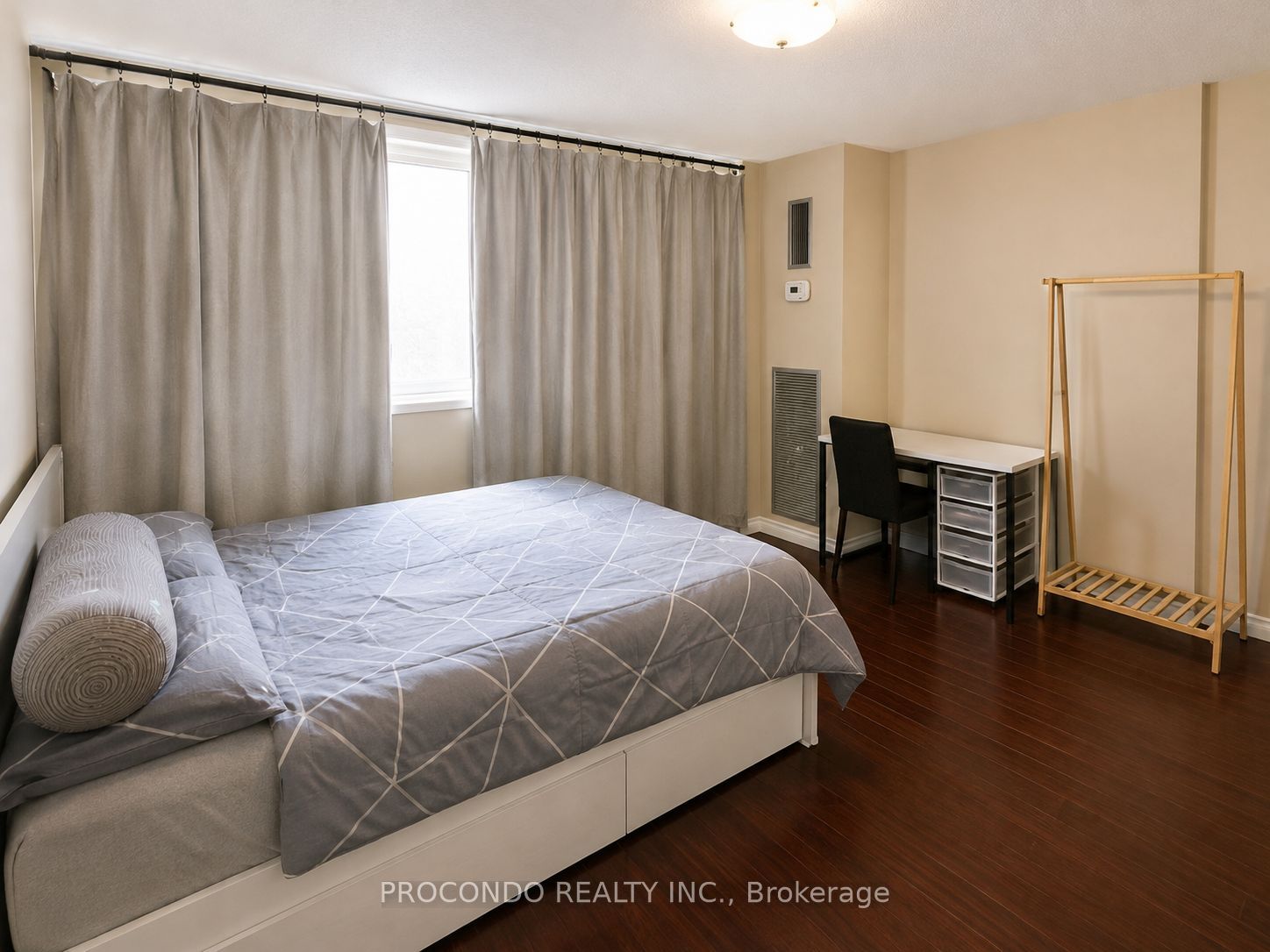 45 Silver Springs Boulevard 1709 Master Bedroom, Toronto, ON M1V 1R2 photo 2