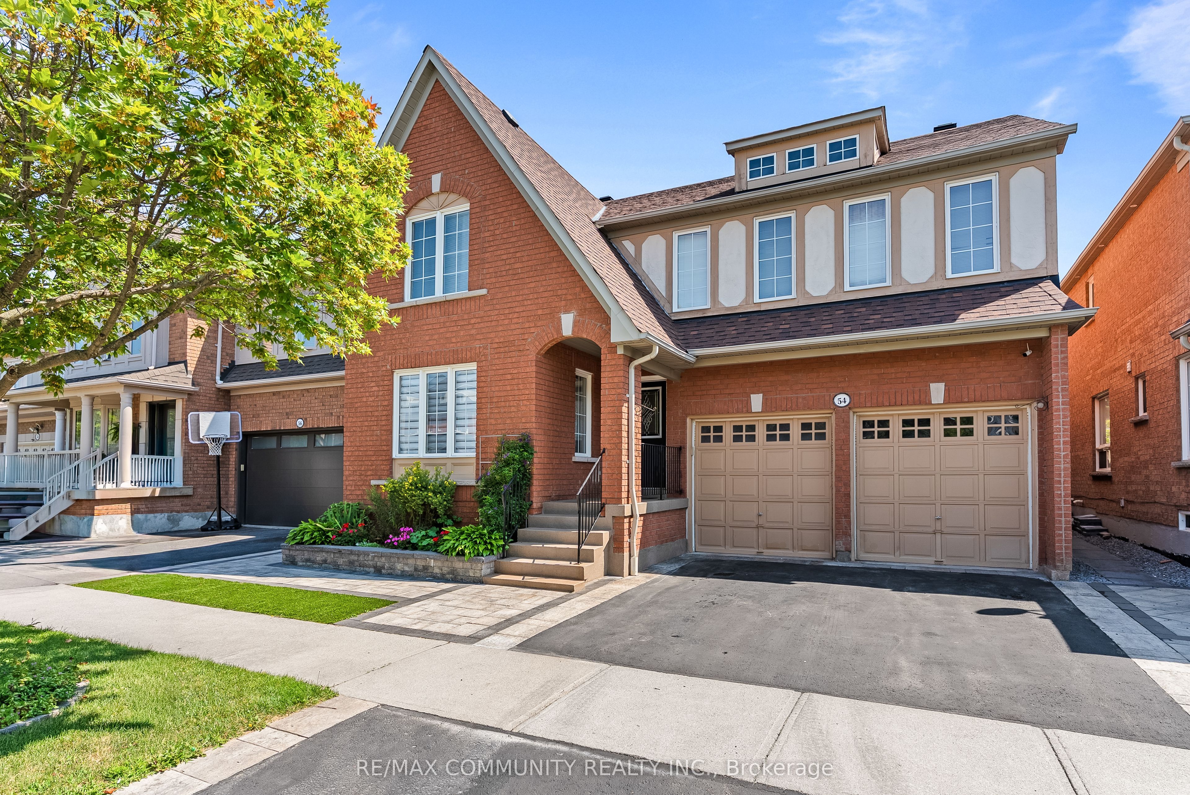 54 Morland Crescent, Ajax, ON L1T 4P5
