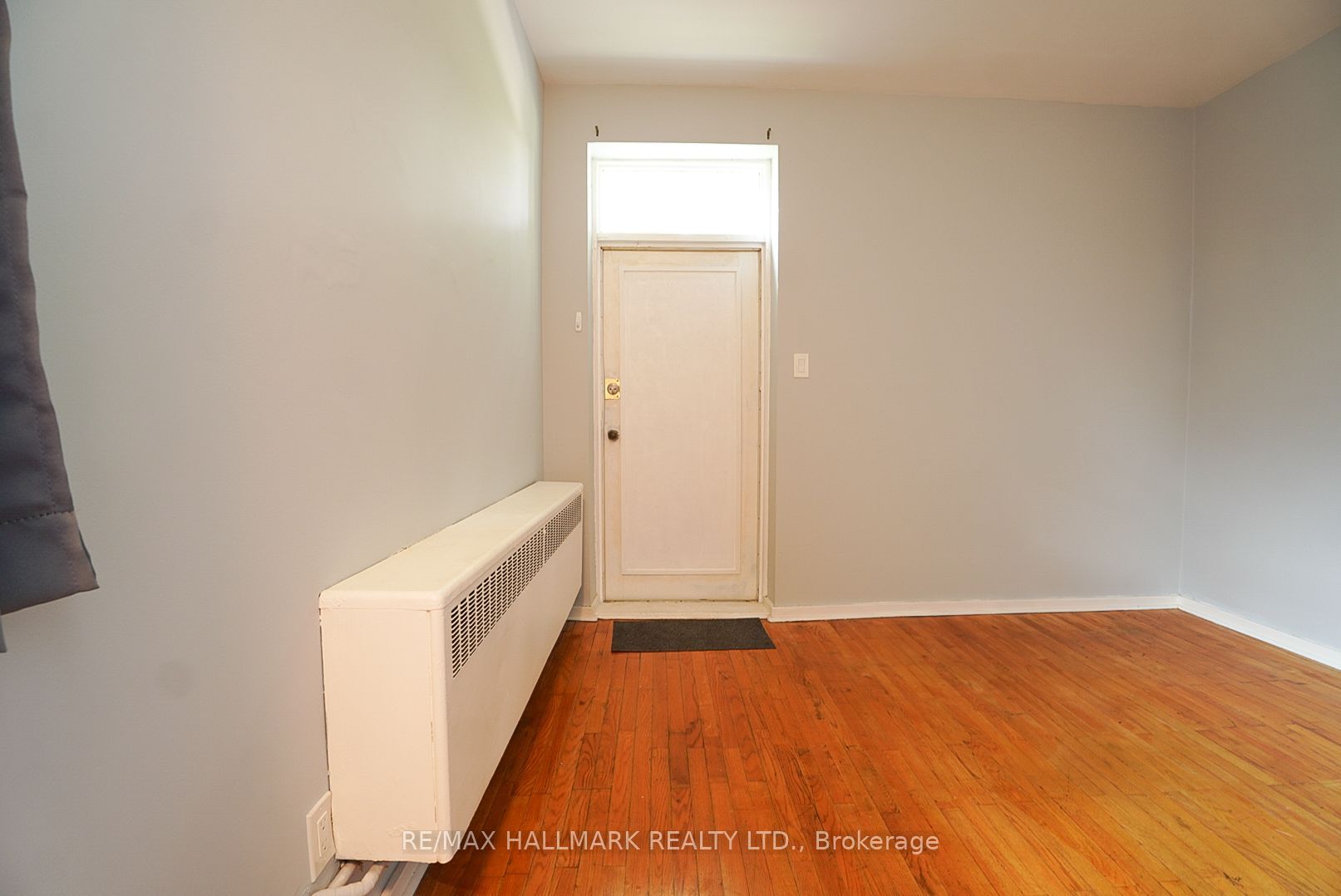 1432 Queen Street E 3, Toronto, ON M4L 1E1 photo 5