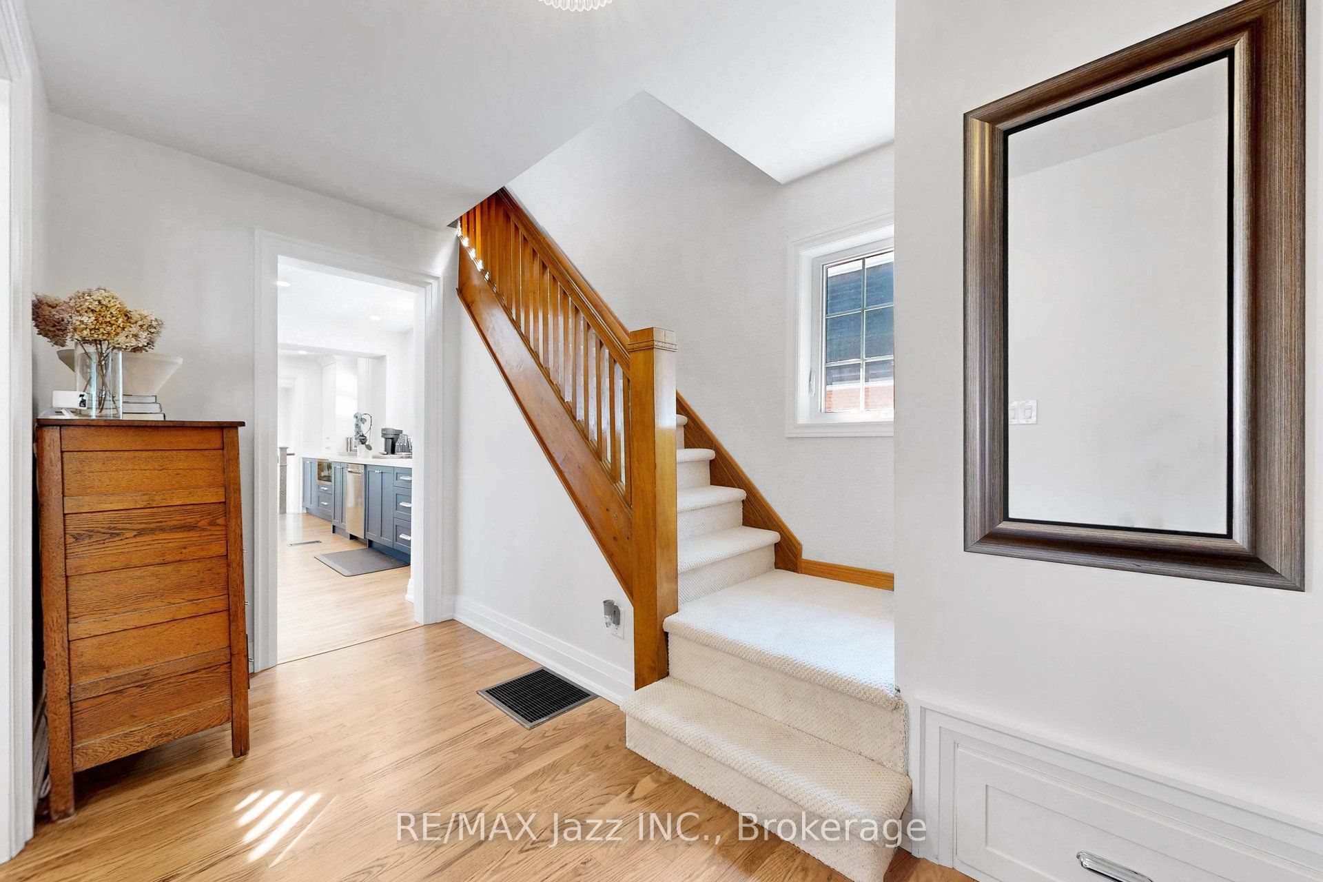 559 Masson Street, Oshawa, ON L1G 5A2 photo 4