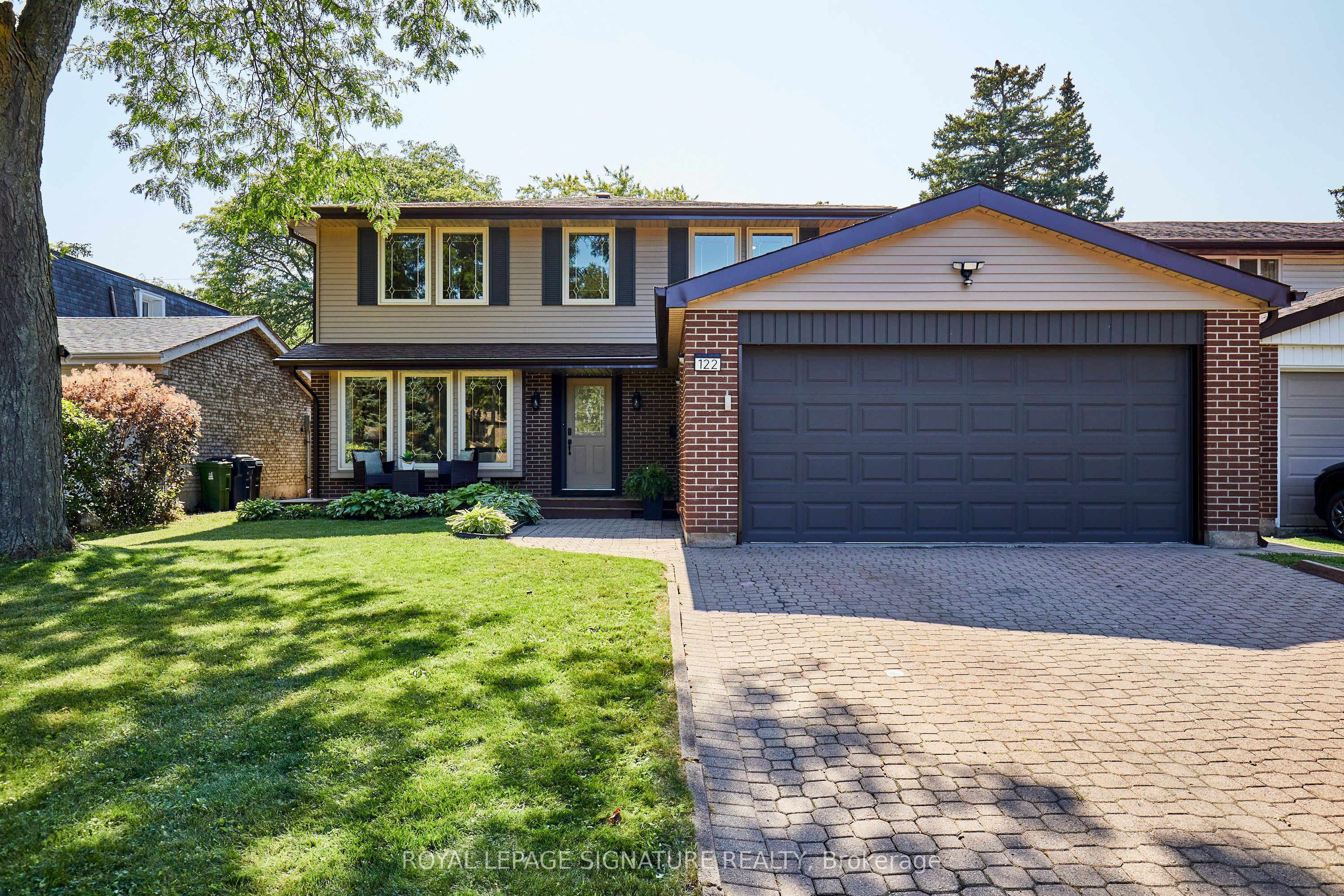 122 Heatherside Drive, Toronto, ON M1W 1T8
