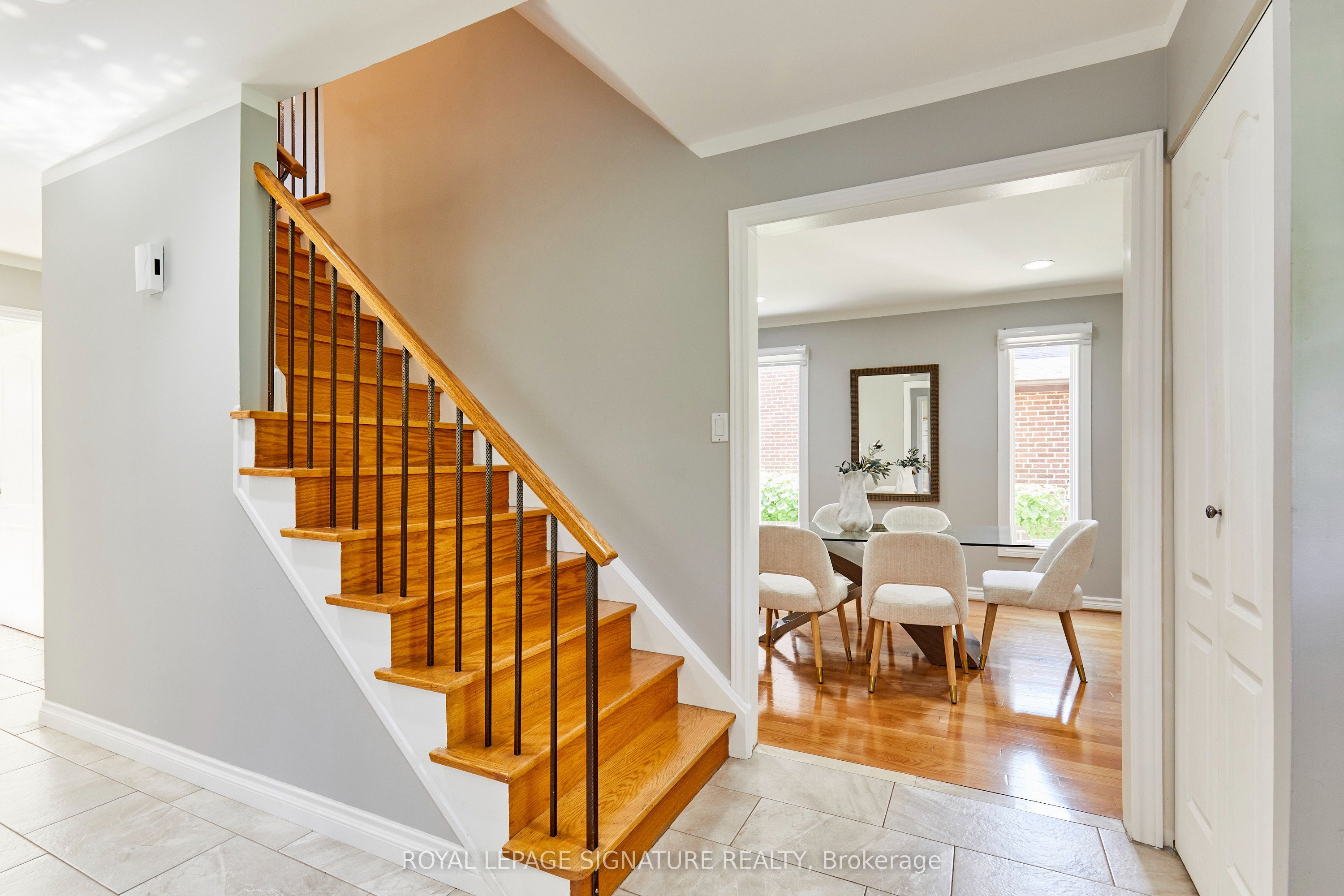 122 Heatherside Drive, Toronto, ON M1W 1T8 photo 4