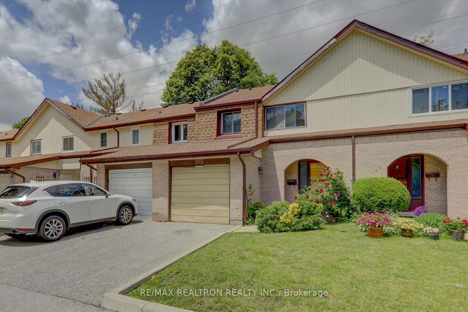 10 Livonia Place 105, Toronto, ON M1E 4W6 photo 2