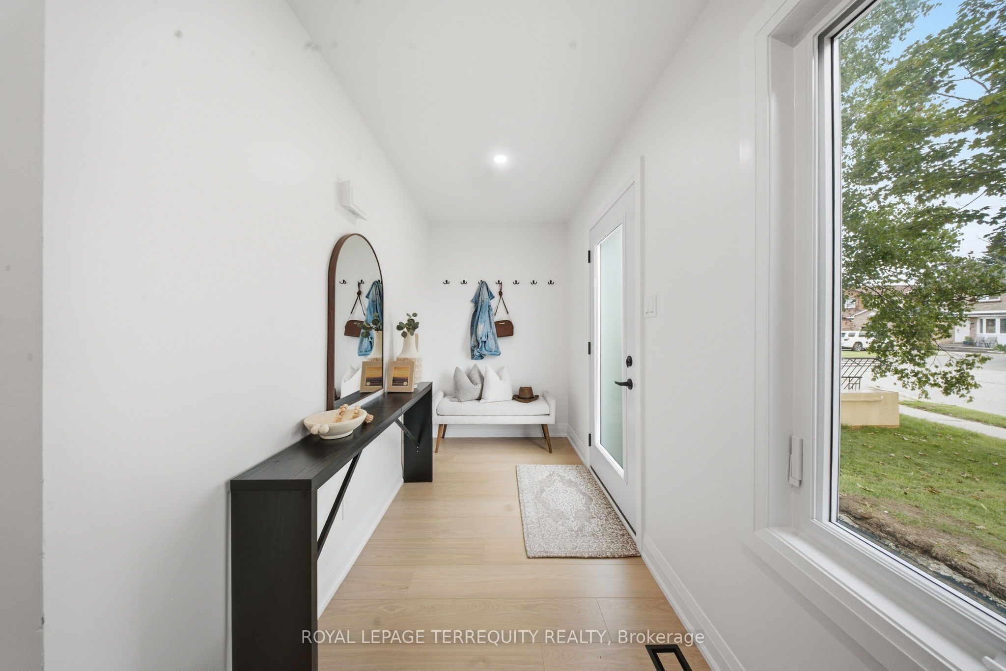 42 Plumridge Court, Ajax, ON L1S 3Z8 photo 4