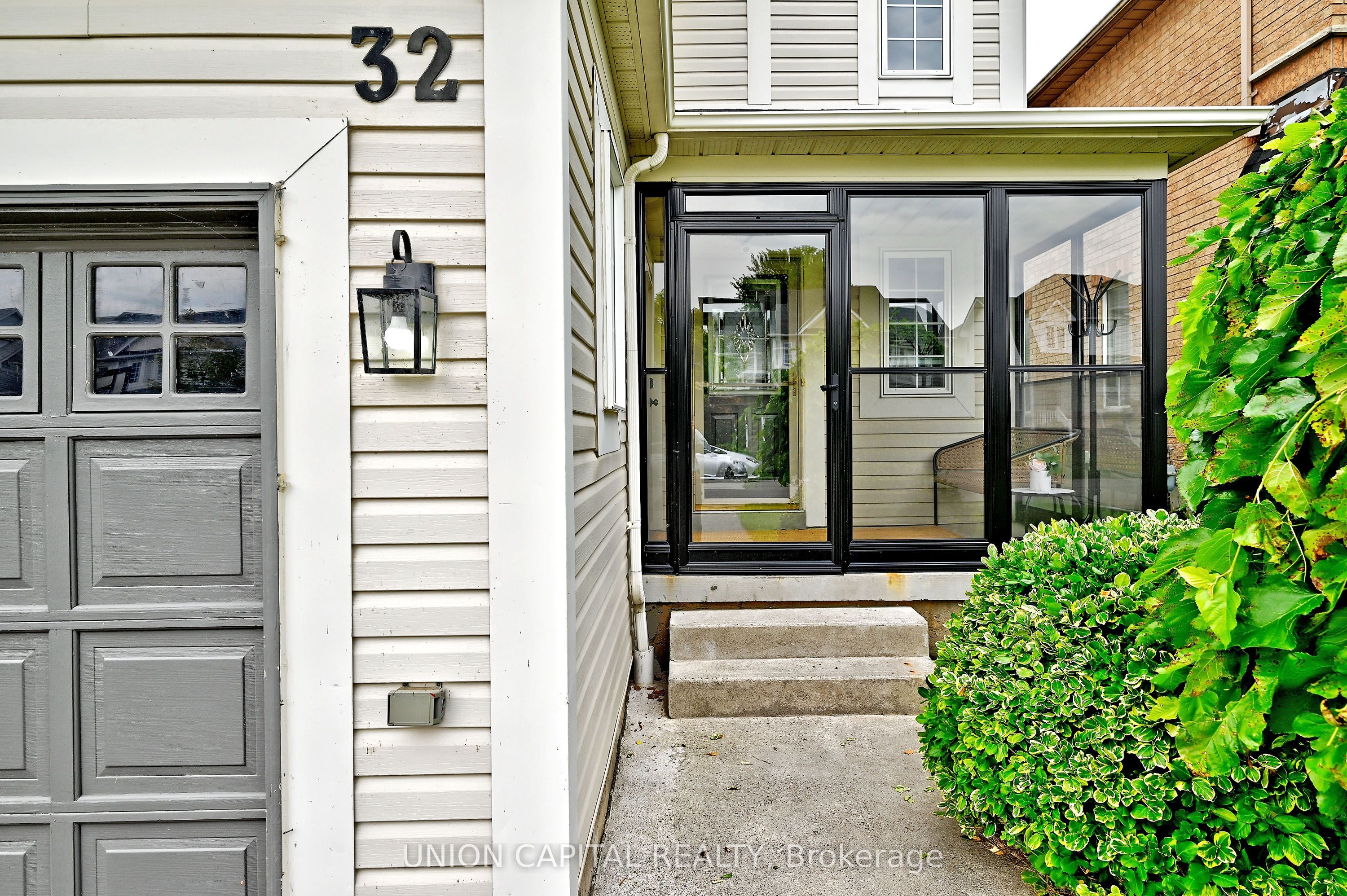 32 Regatta Crescent, Whitby, ON L1N 9V2 photo 4