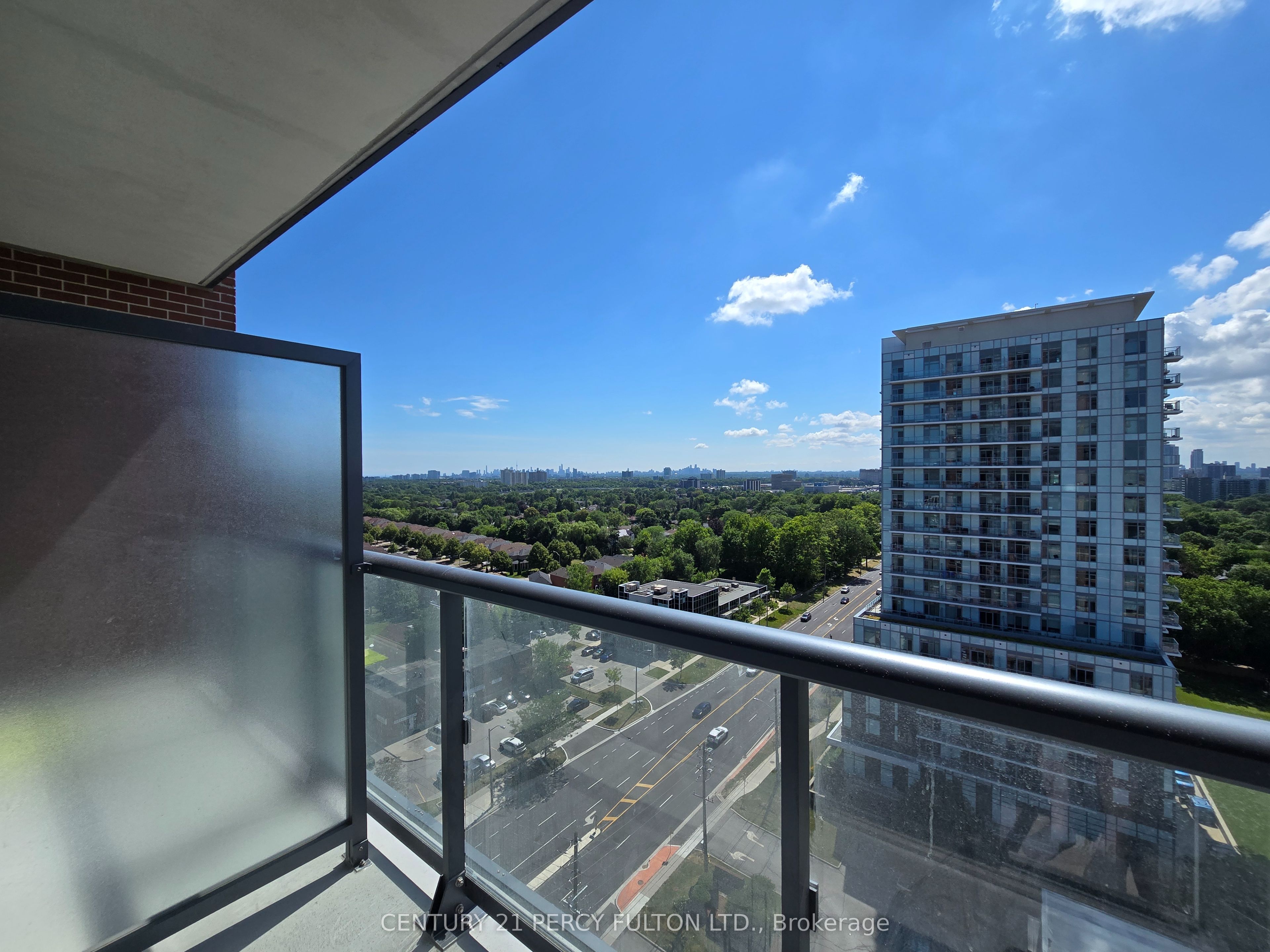 3260 Sheppard Avenue E 1501, Toronto, ON M1T 0B5 photo 3