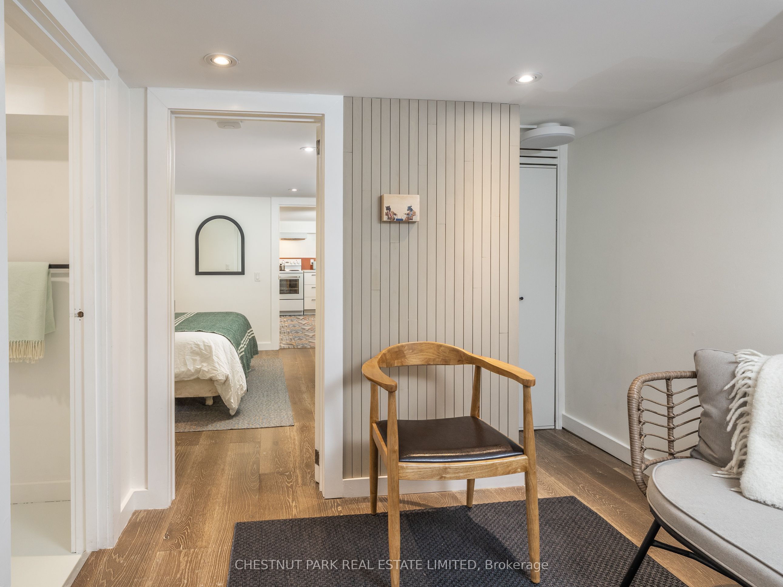1654 Gerrard Street E, Toronto, ON M4L 2A8 photo 4