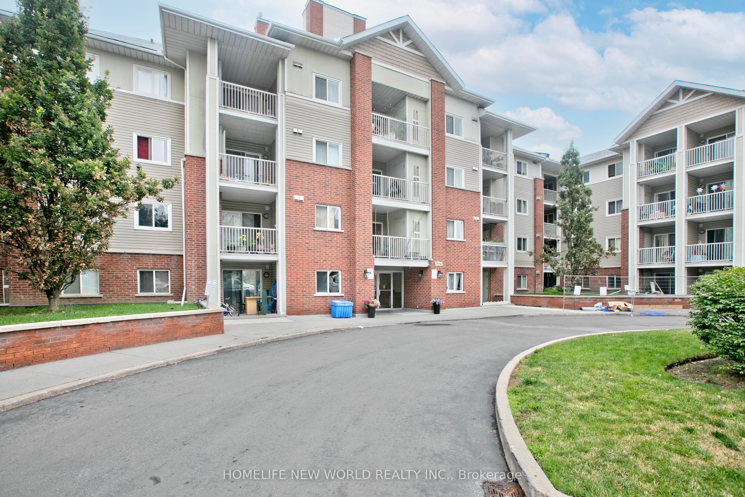 5225 Finch Avenue E 239, Toronto, ON M1S 5W8 photo 2