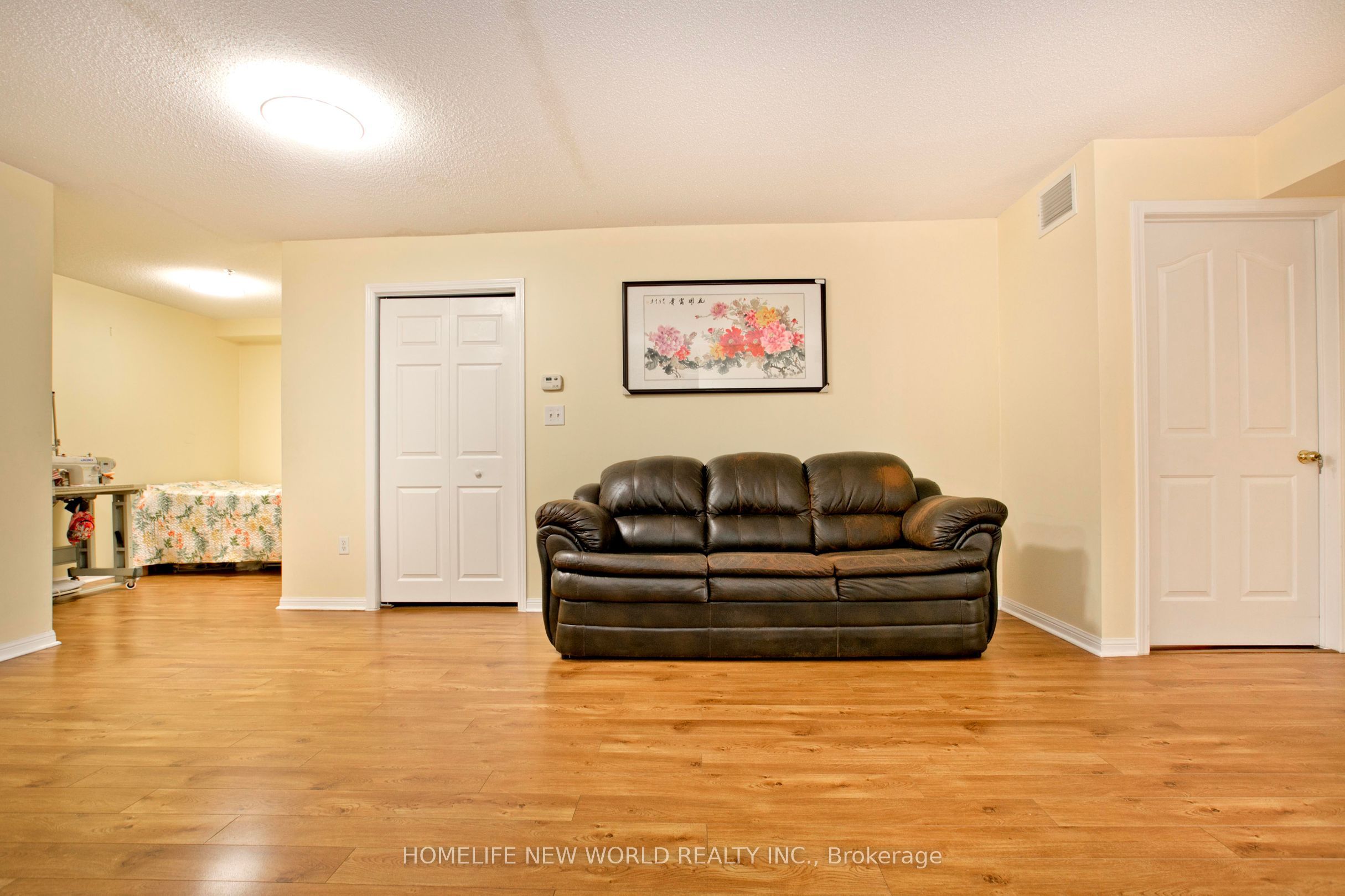 5225 Finch Avenue E 239, Toronto, ON M1S 5W8 photo 4
