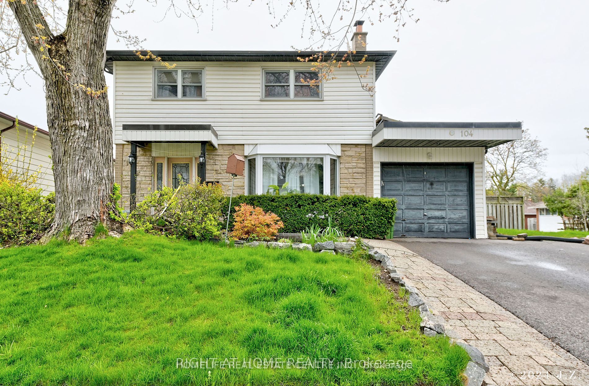 104 Pegasus Trail, Toronto, ON M1G 3P1