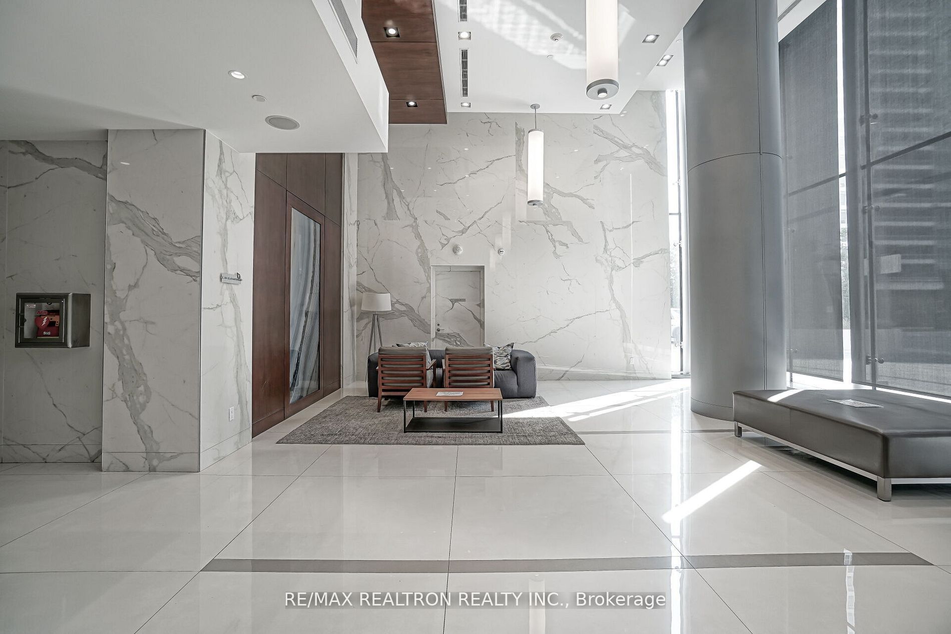 275 Village Green Square 3315, Toronto, ON M1S 0L8 photo 3