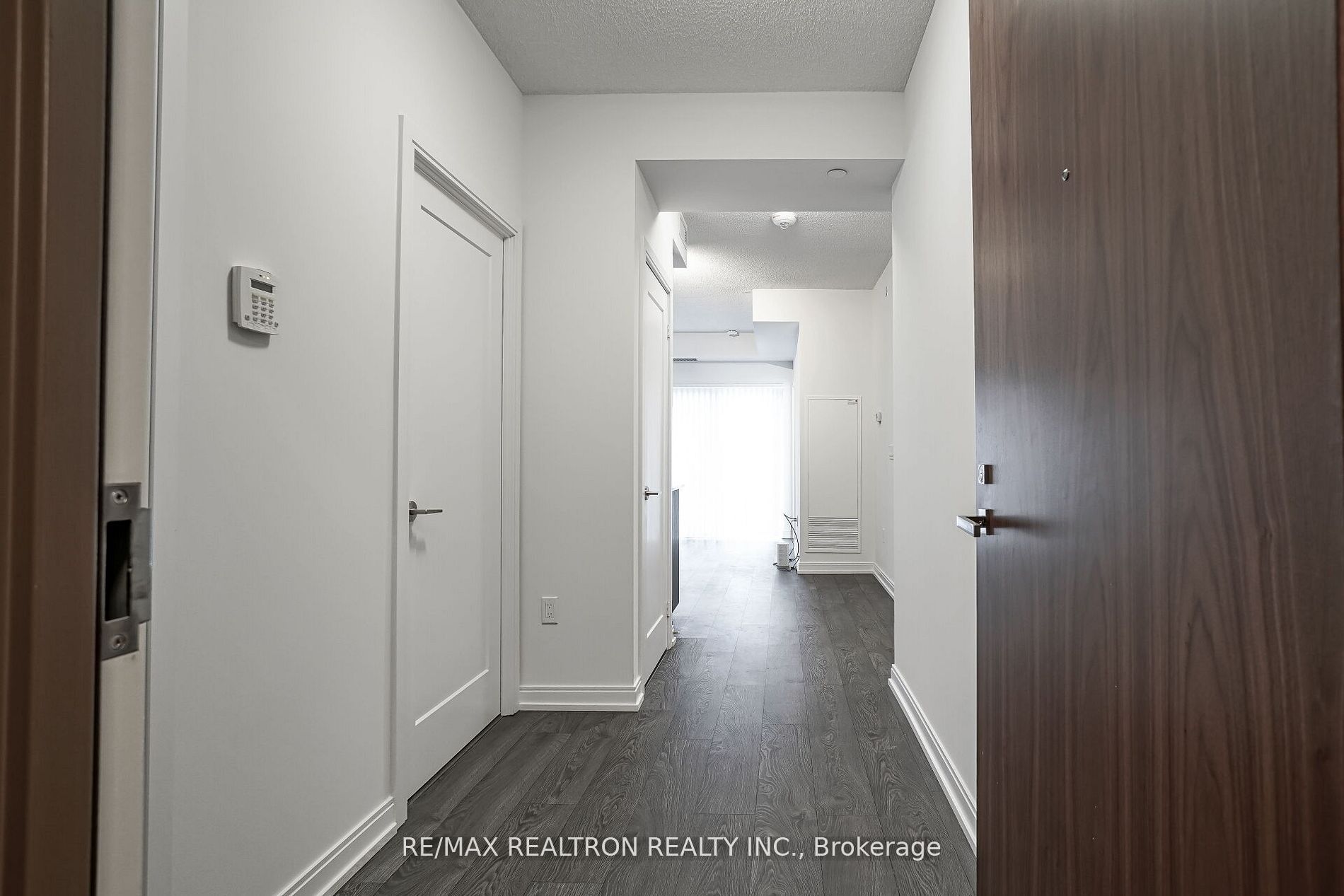 275 Village Green Square 3315, Toronto, ON M1S 0L8 photo 4